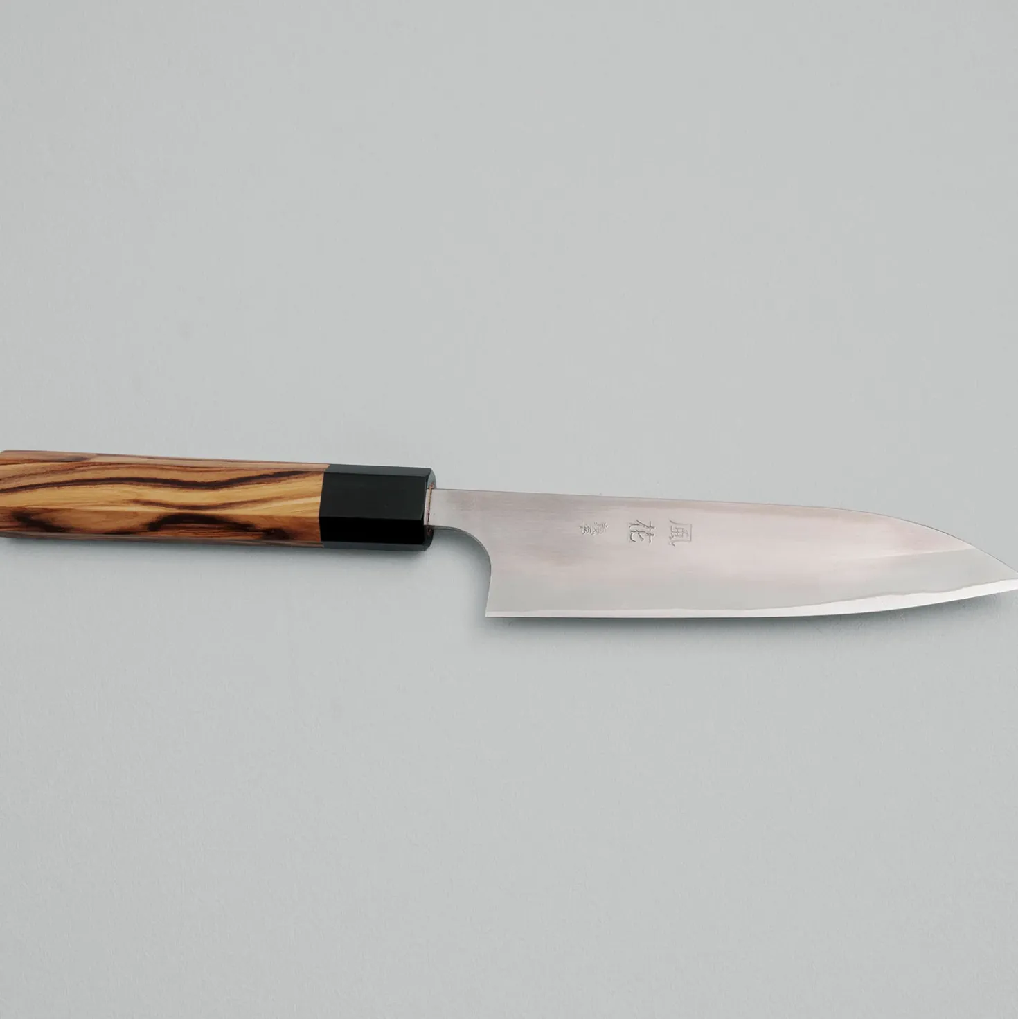 Gihei Kazahana HAP-40 Forged Olive Petty 15 cm
