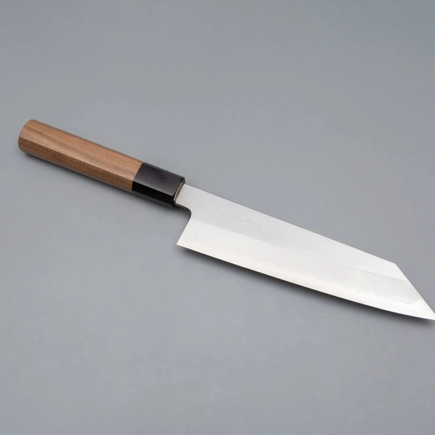 Hado Ginsan Kiritsuke Gyuto 21 cm