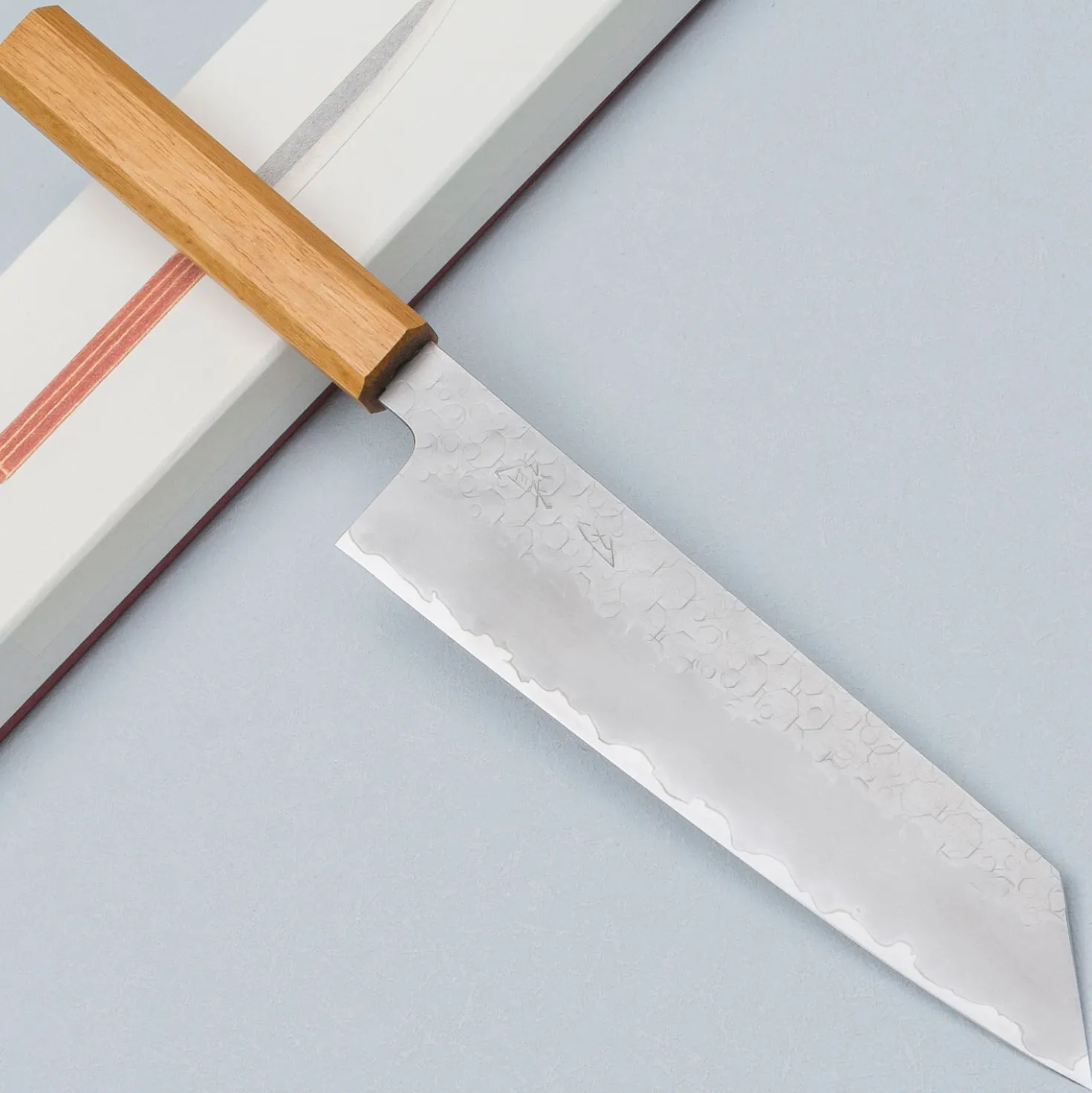Hado Shiosai SG2 Oak Kiritsuke Gyuto 21 cm