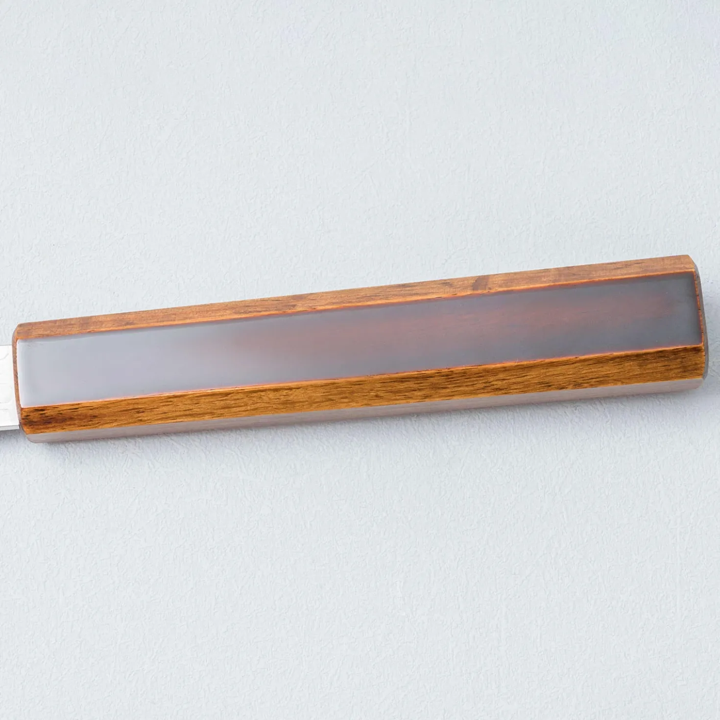 Hado Shiosai SG2 Urushi Oak Kiritsuke Gyuto 21 cm
