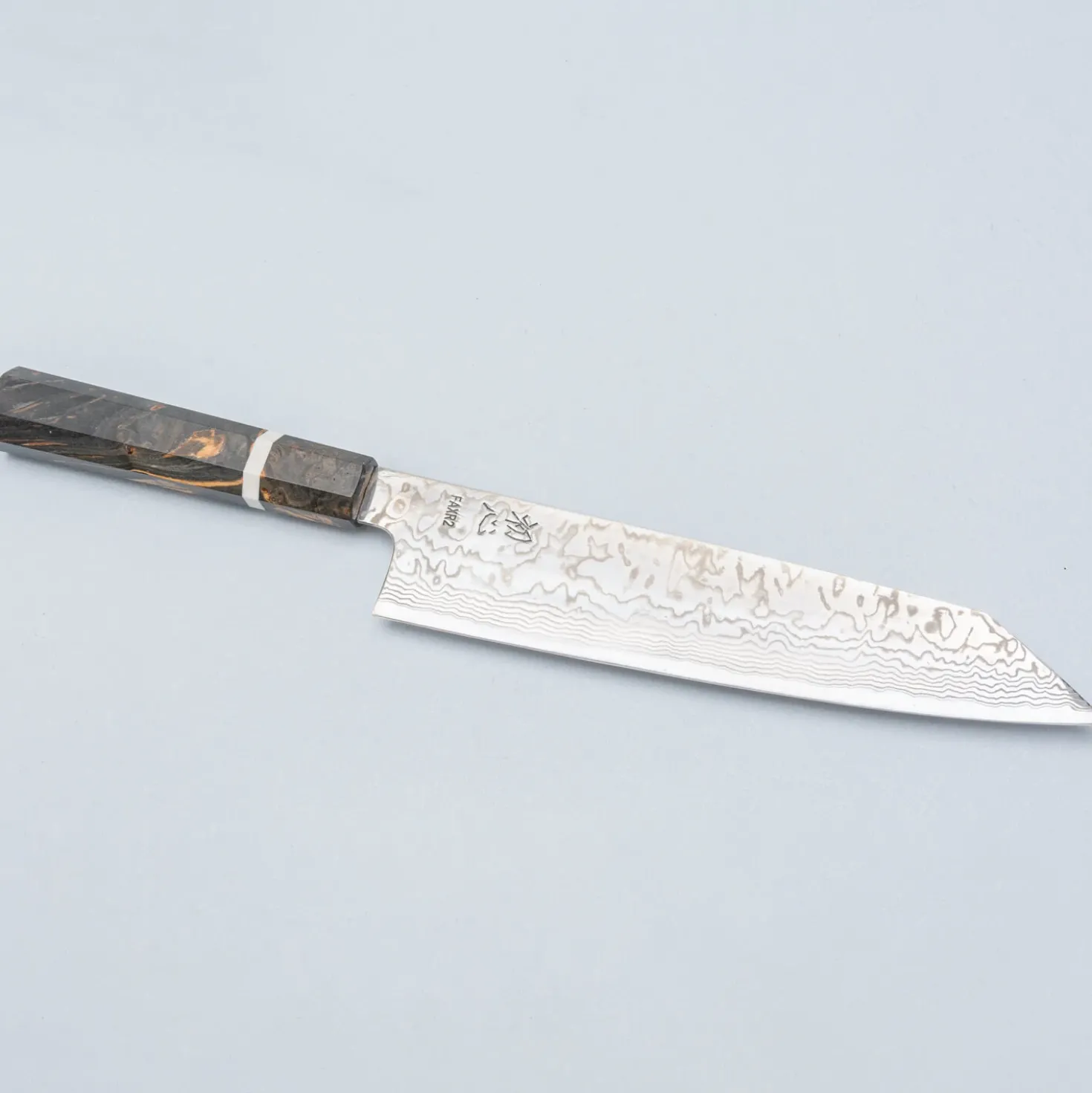 Hatsukokoro FAXR2 Damast Kiritsuke 24 cm