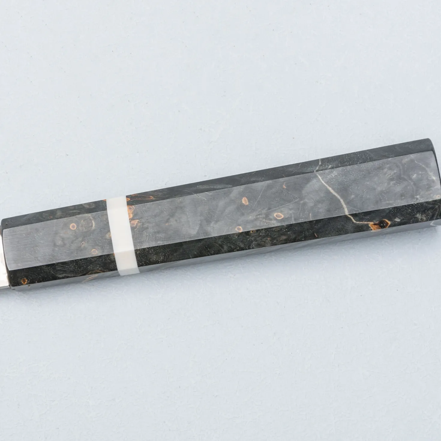 Hatsukokoro FAXR2 Damast Kiritsuke 21 cm