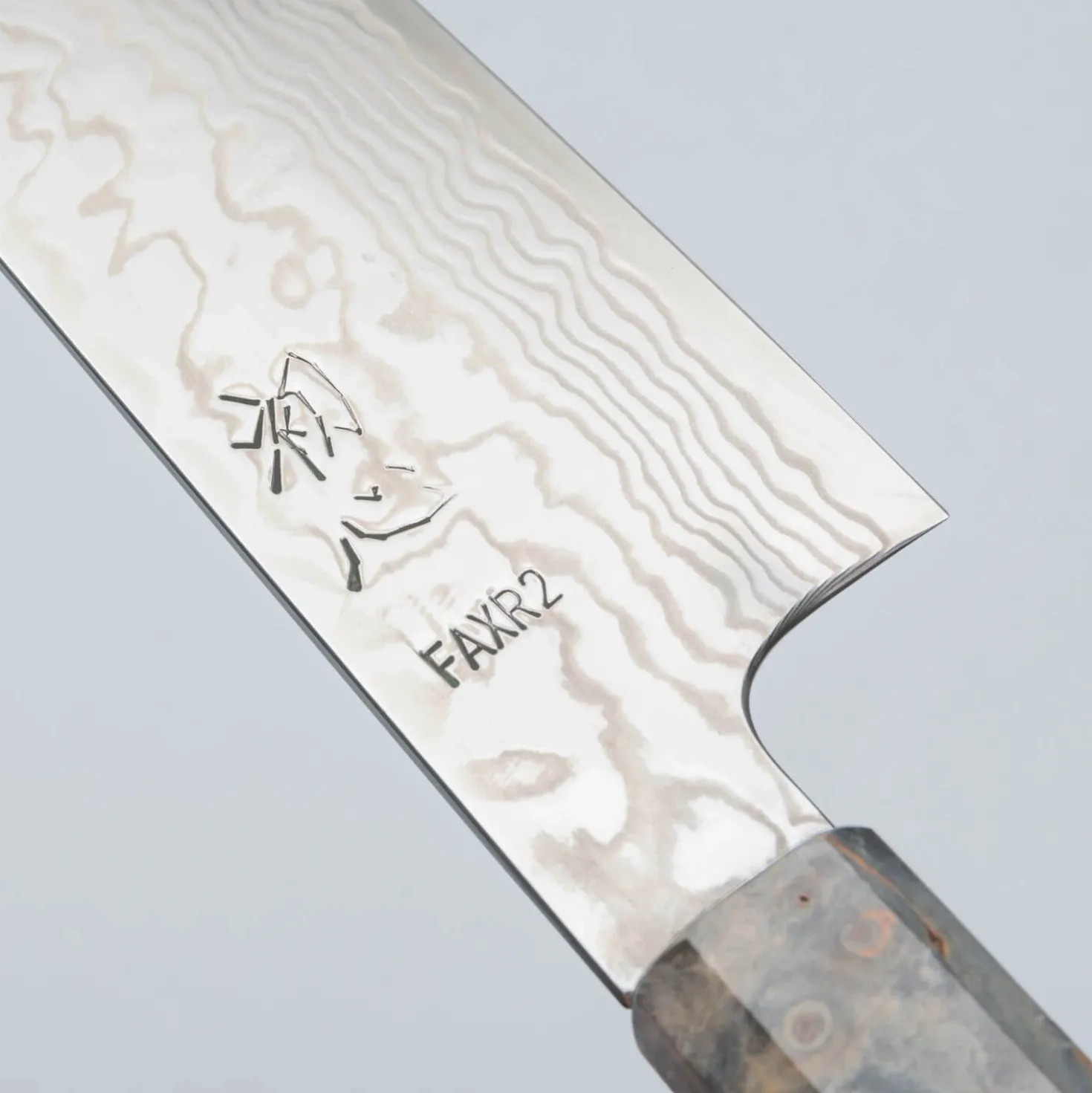Hatsukokoro FAXR2 Damast Santoku 17 cm
