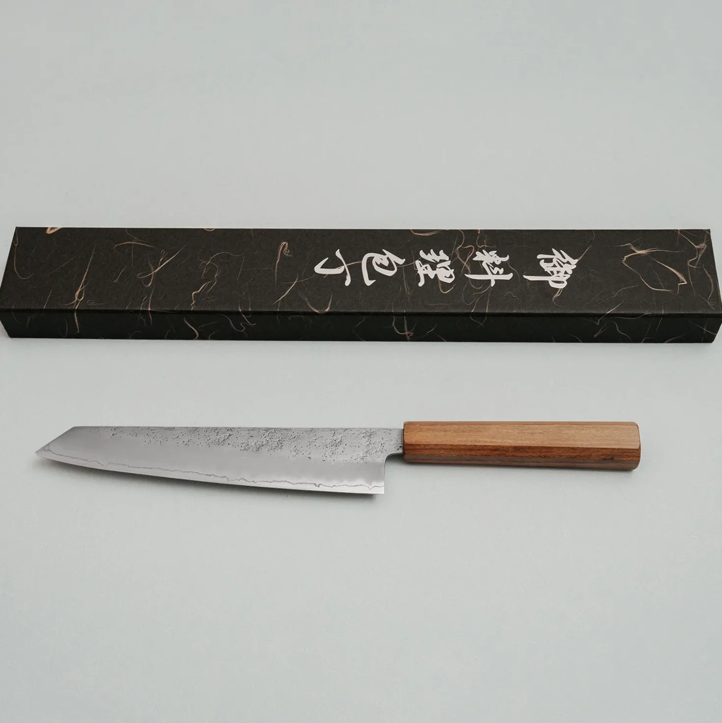 Hatsukokoro Ginrei Ginsan Bubinga Kiritsuke 20.5 cm