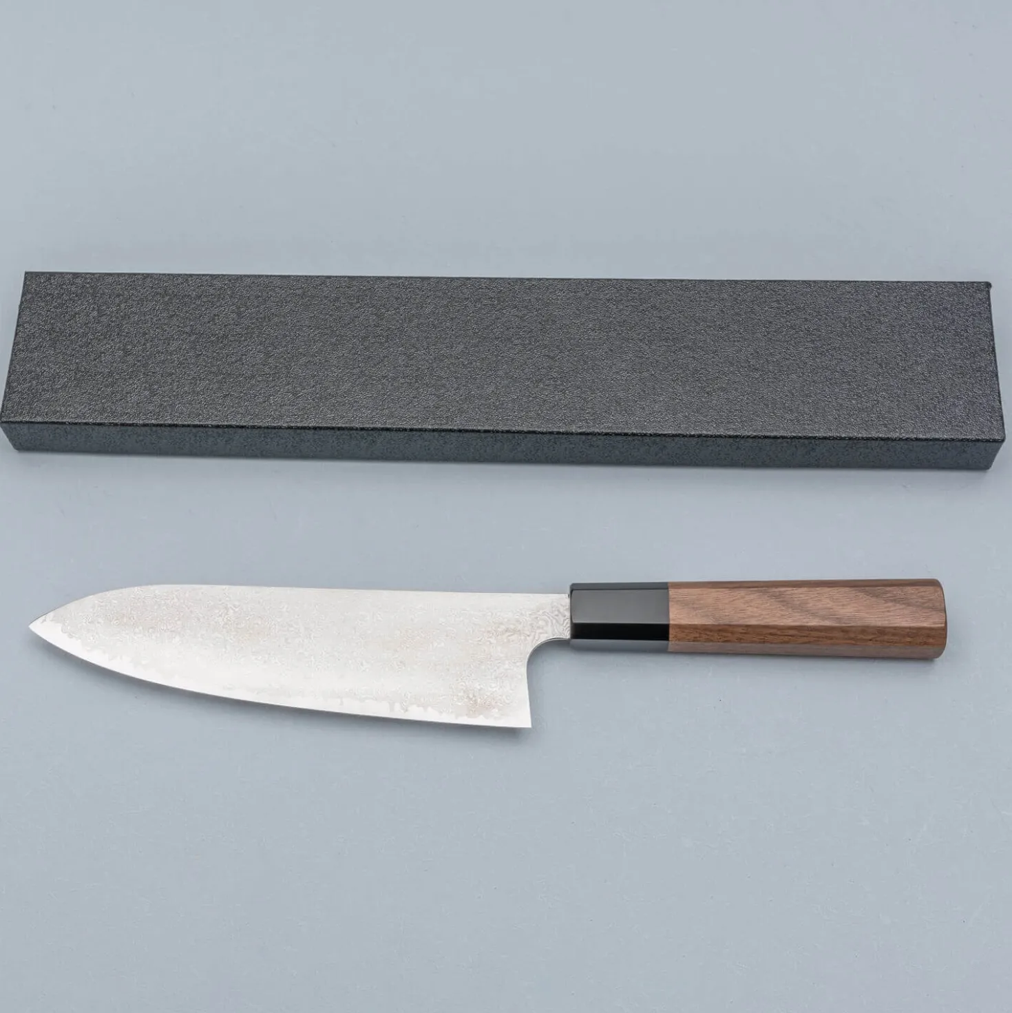Hatsukokoro Ginyo Ginsan Damast Santoku 18 cm