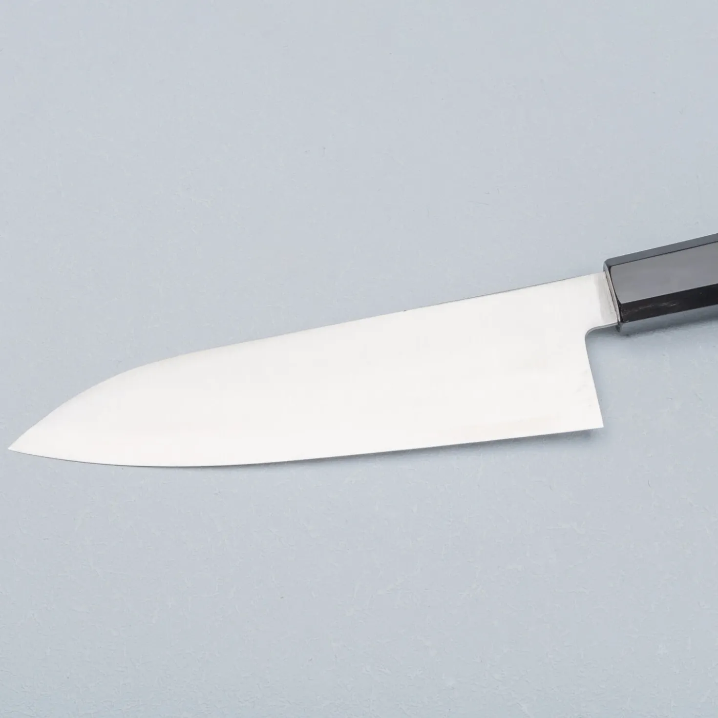 Hatsukokoro Hayabusa Ginsan Santoku 17 cm
