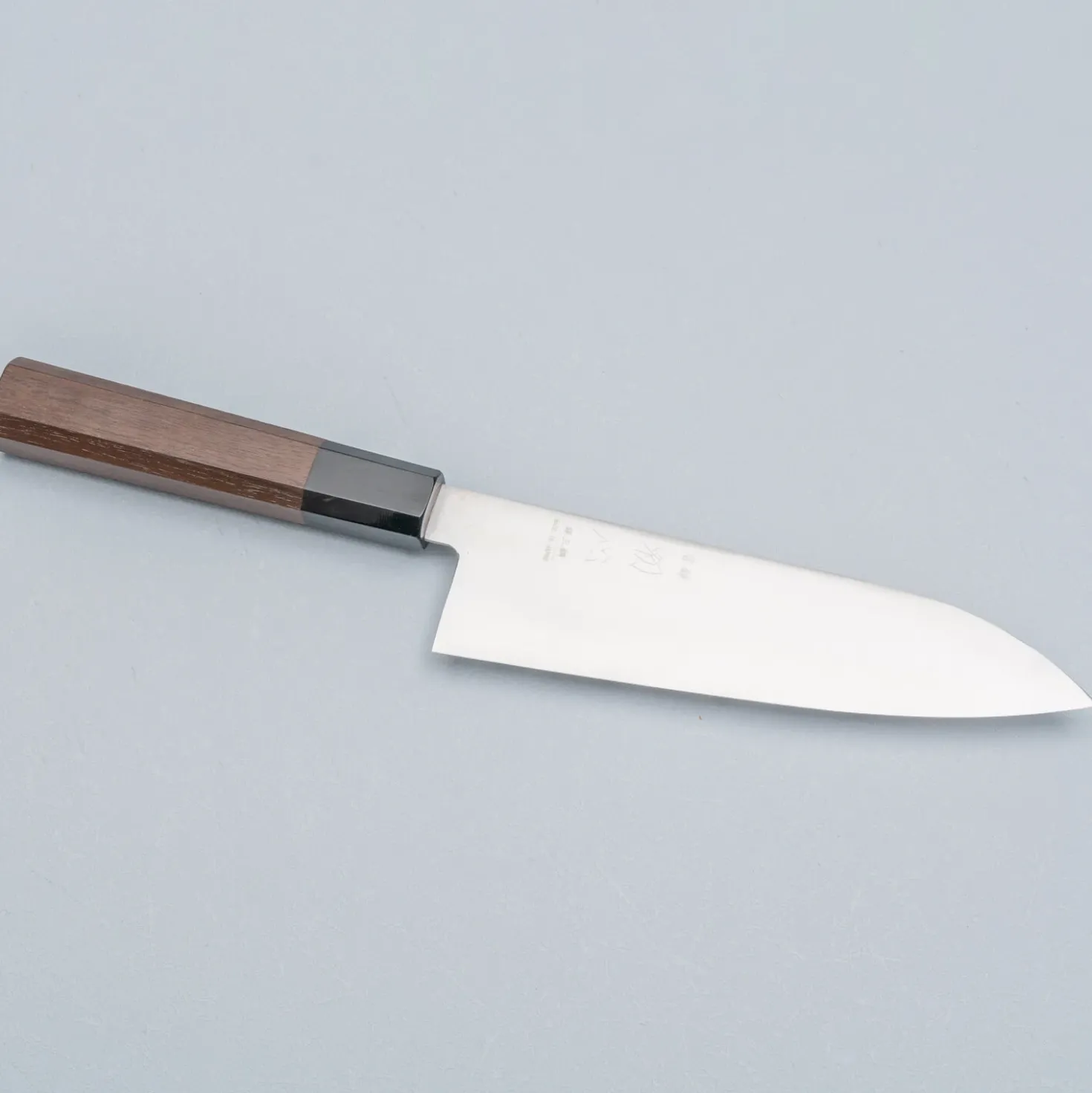 Hatsukokoro Hayabusa Ginsan Santoku 17 cm