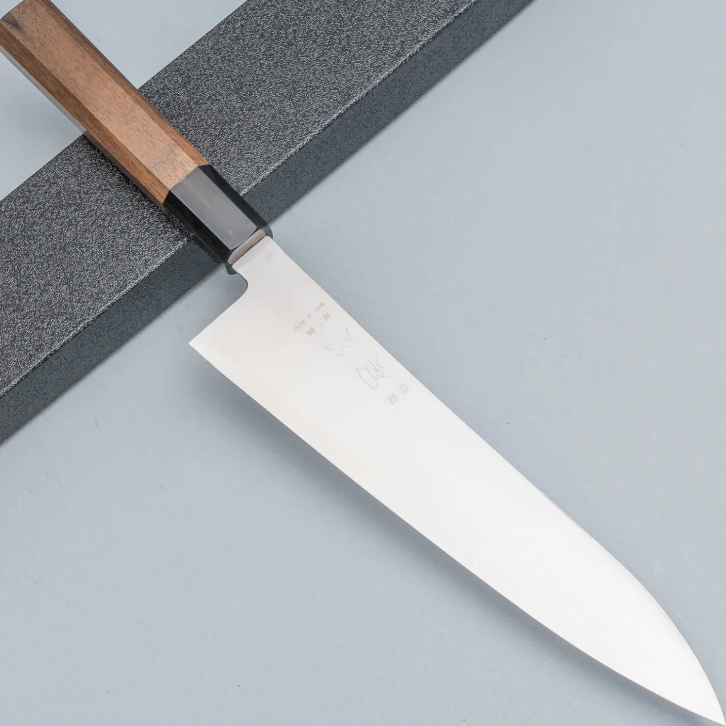 Hatsukokoro Hayabusa Ginsan Gyuto 21 cm