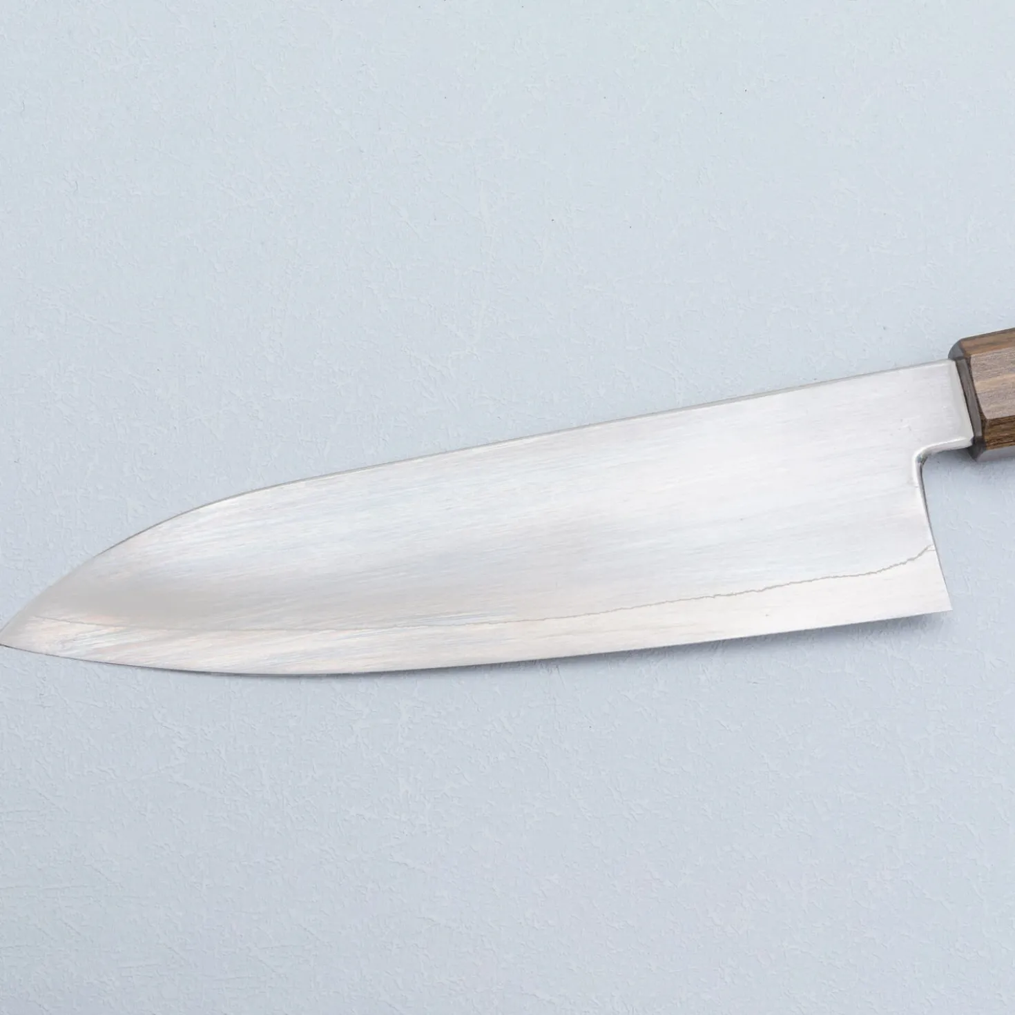 Hatsukokoro Hayabusa Ginsan Bubinga Santoku 17 cm