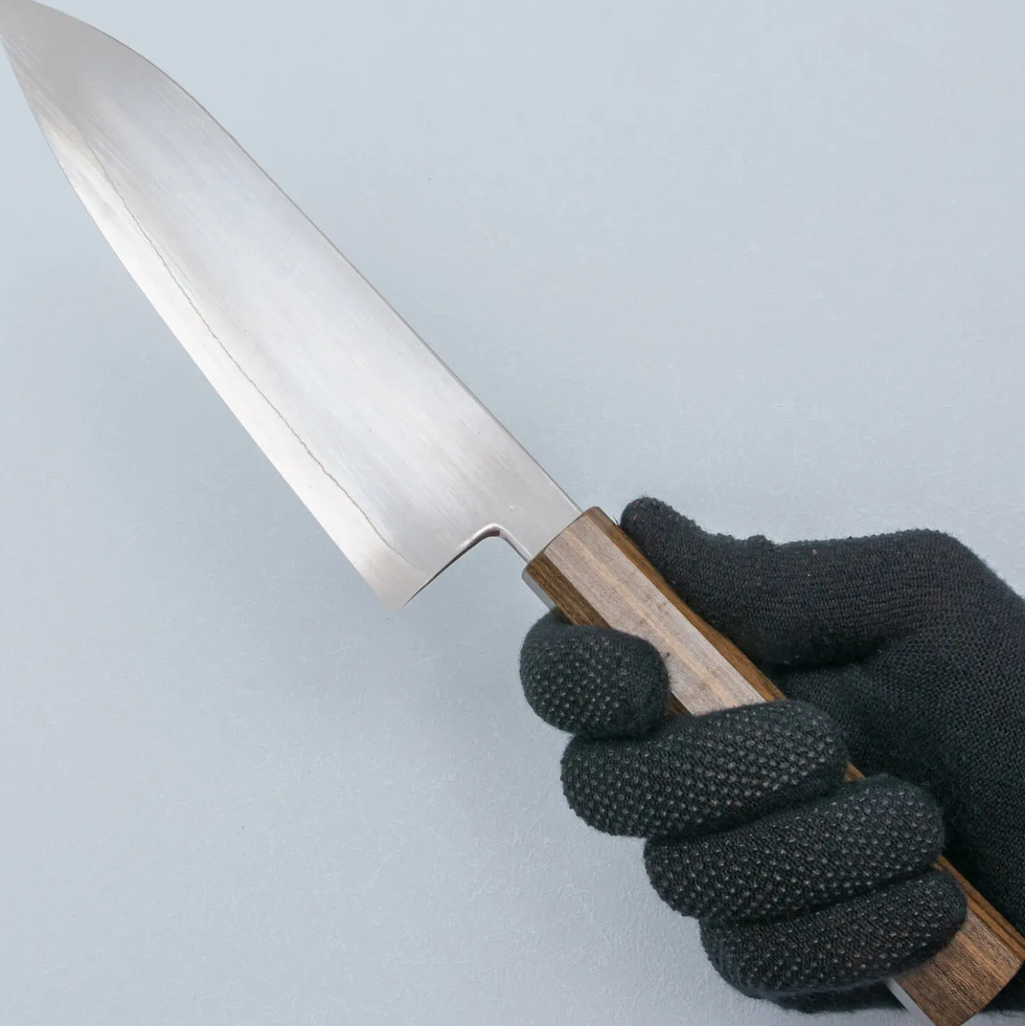 Hatsukokoro Hayabusa Ginsan Bubinga Santoku 17 cm