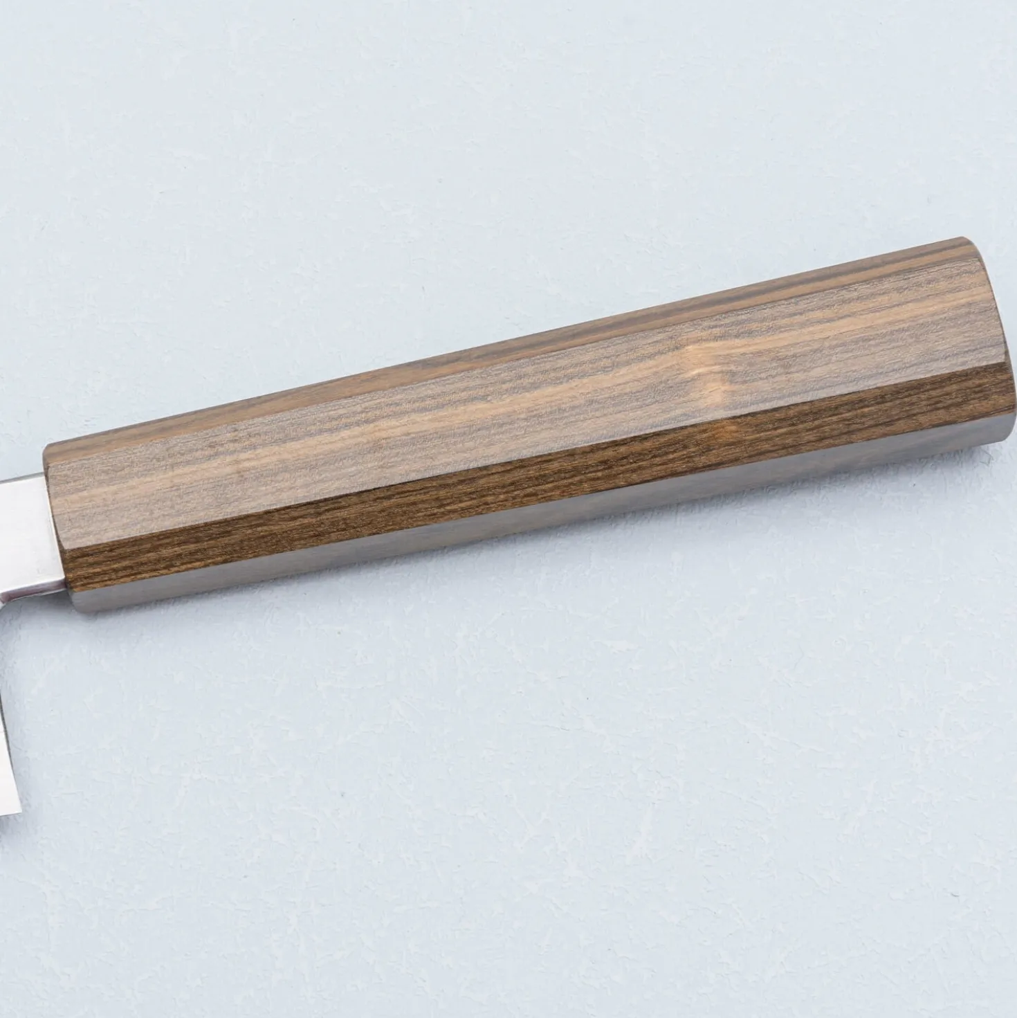 Hatsukokoro Hayabusa Ginsan Bubinga Santoku 17 cm