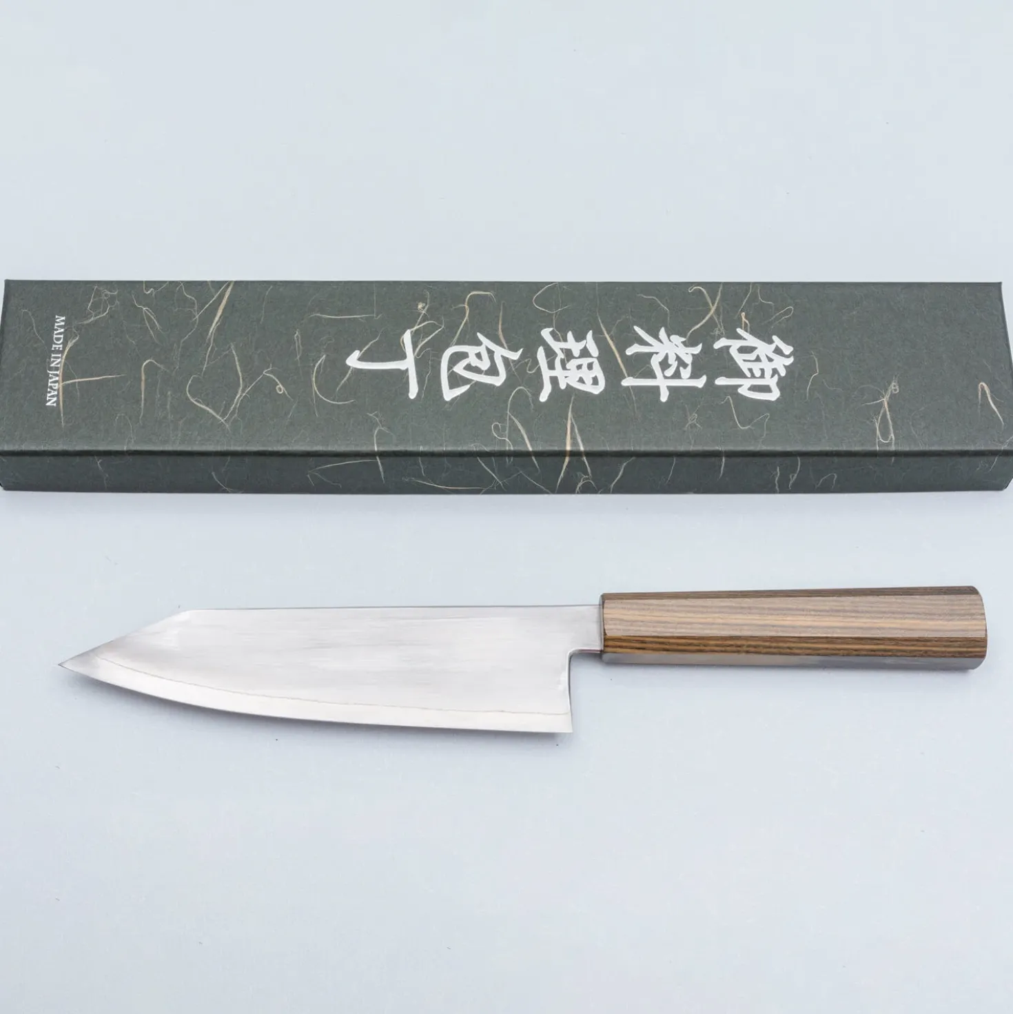 Hatsukokoro Hayabusa Ginsan Bubinga Bunka 17 cm