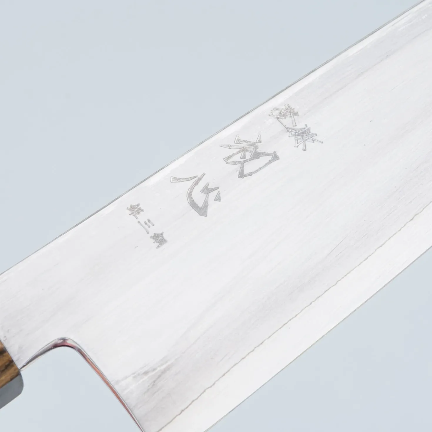 Hatsukokoro Hayabusa Ginsan Bubinga Bunka 17 cm