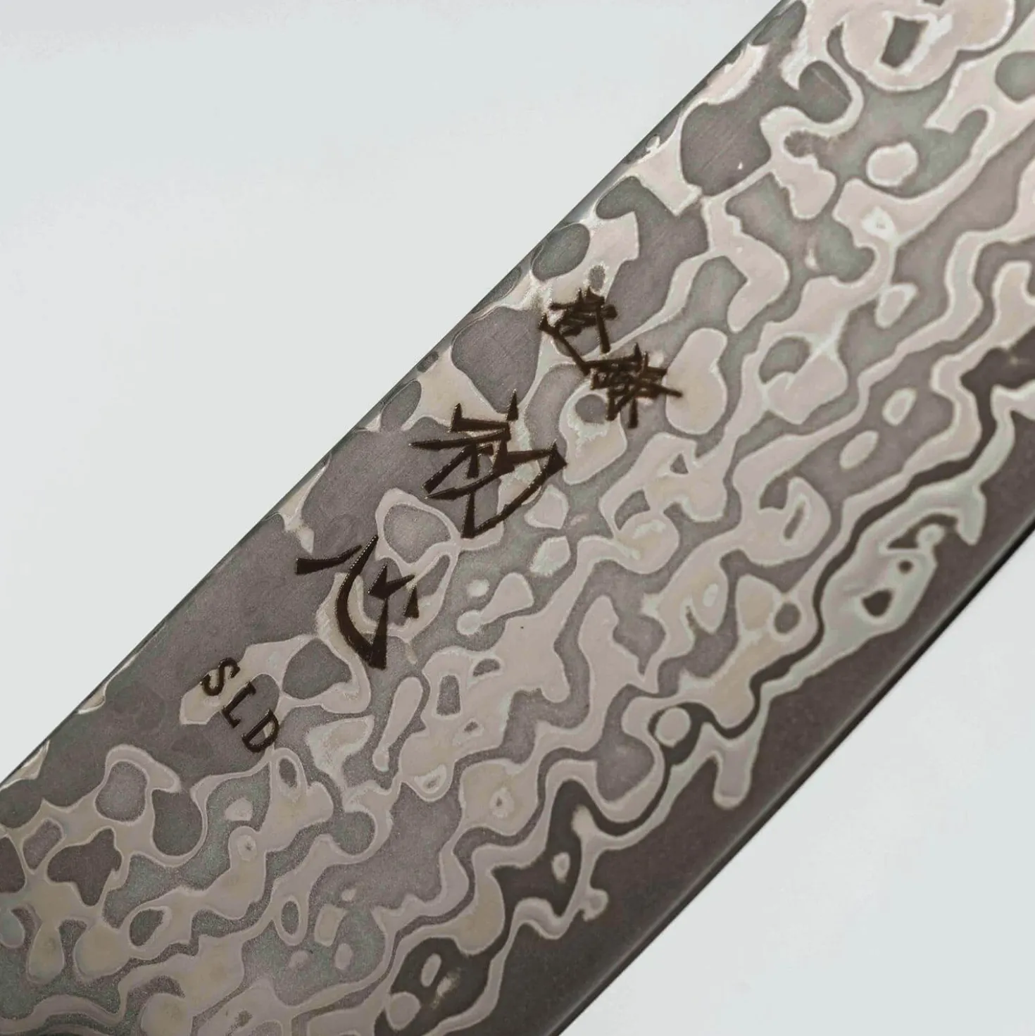Hatsukokoro Hikari SLD Damast Ebony Petty 13 cm