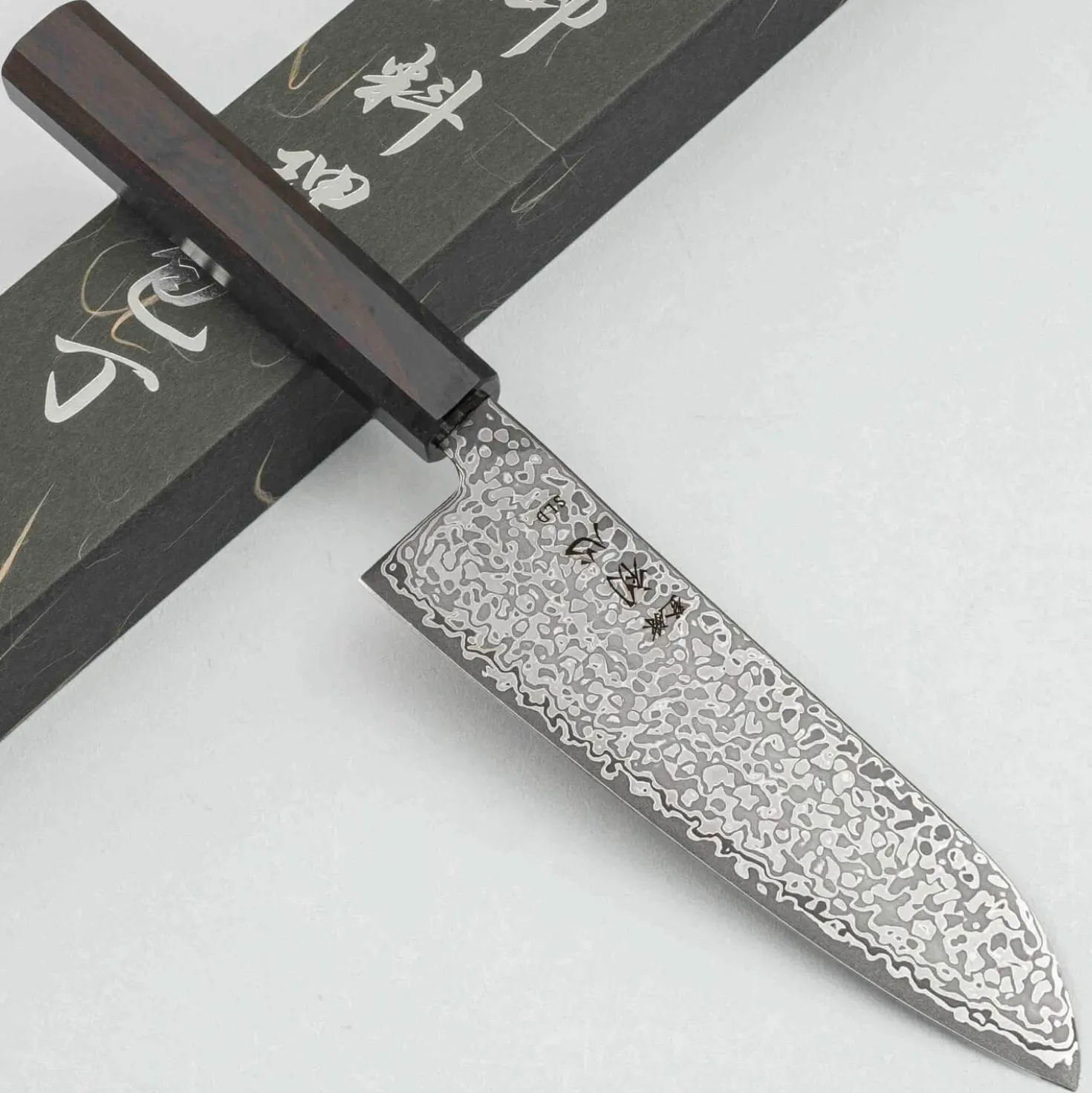 Hatsukokoro Hikari SLD Damast Ebony Santoku 17cm