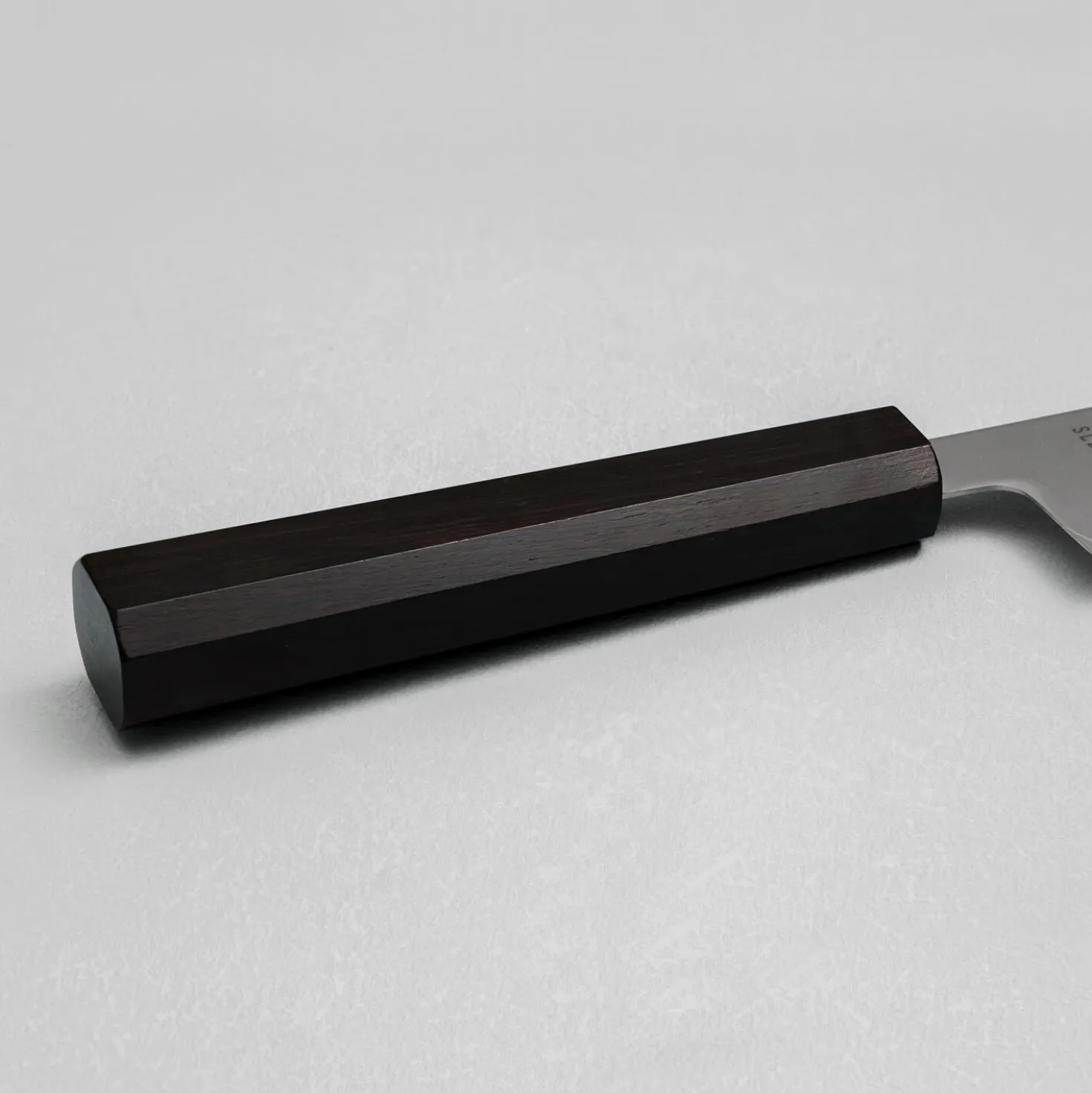 Hatsukokoro Hikari SLD Ebony Kiritsuke 20.5 cm