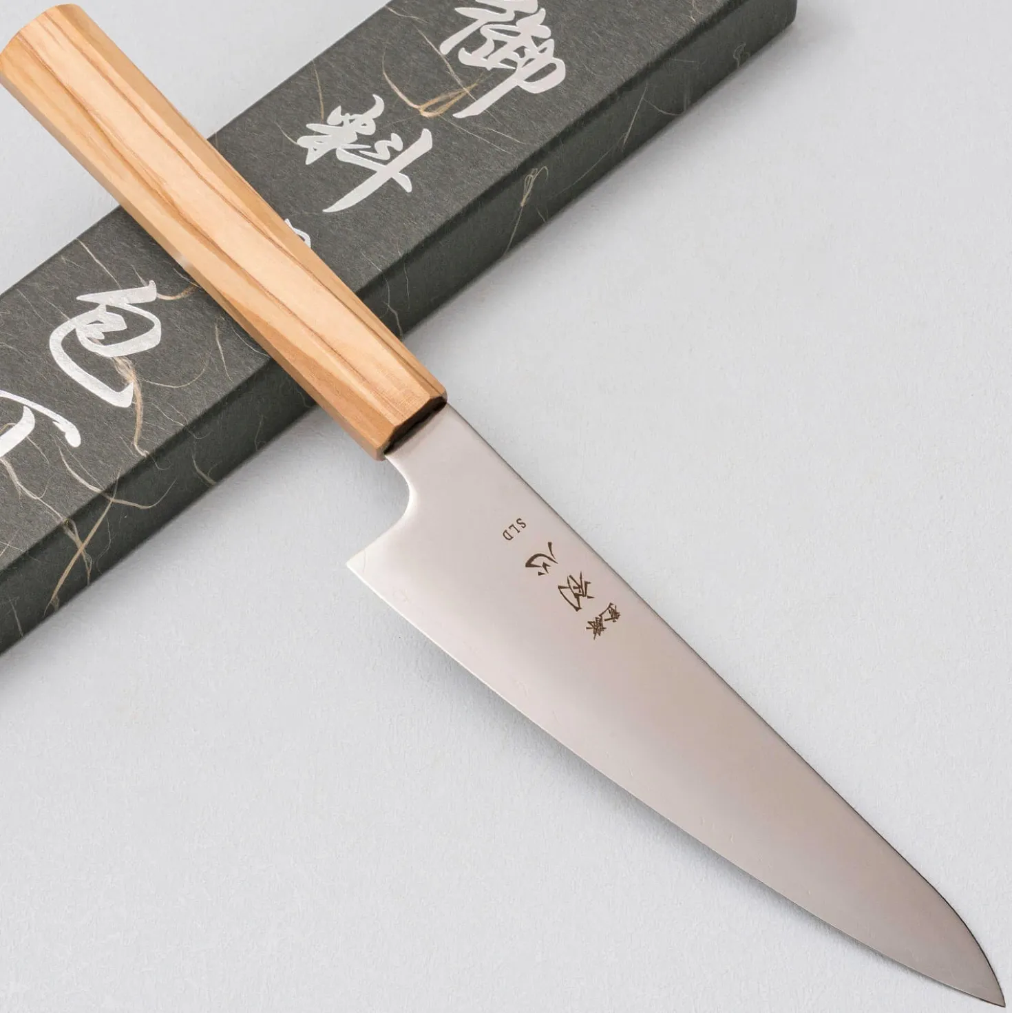 Hatsukokoro Hikari SLD Olive Ko-Santoku 15 cm