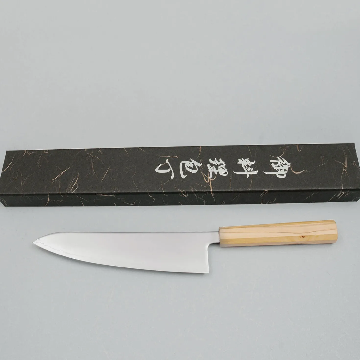 Hatsukokoro Hikari SLD Olive Gyuto 21 cm