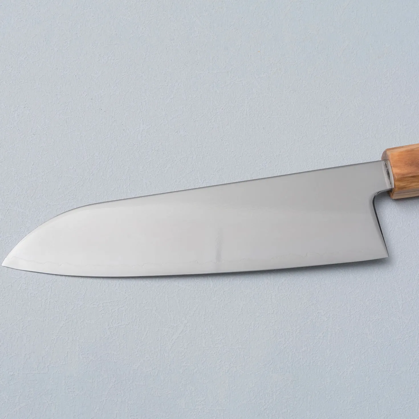 Hatsukokoro Hikari SLD Olive Santoku 17 cm