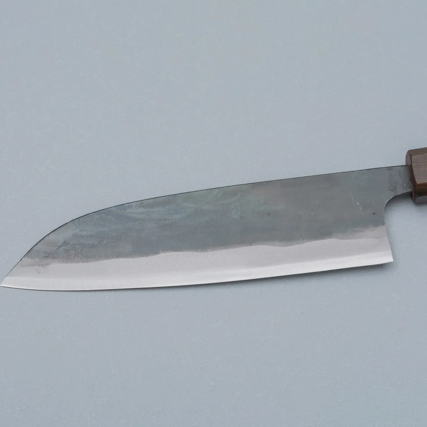 Hatsukokoro Kokugei Aogami Santoku 17 cm