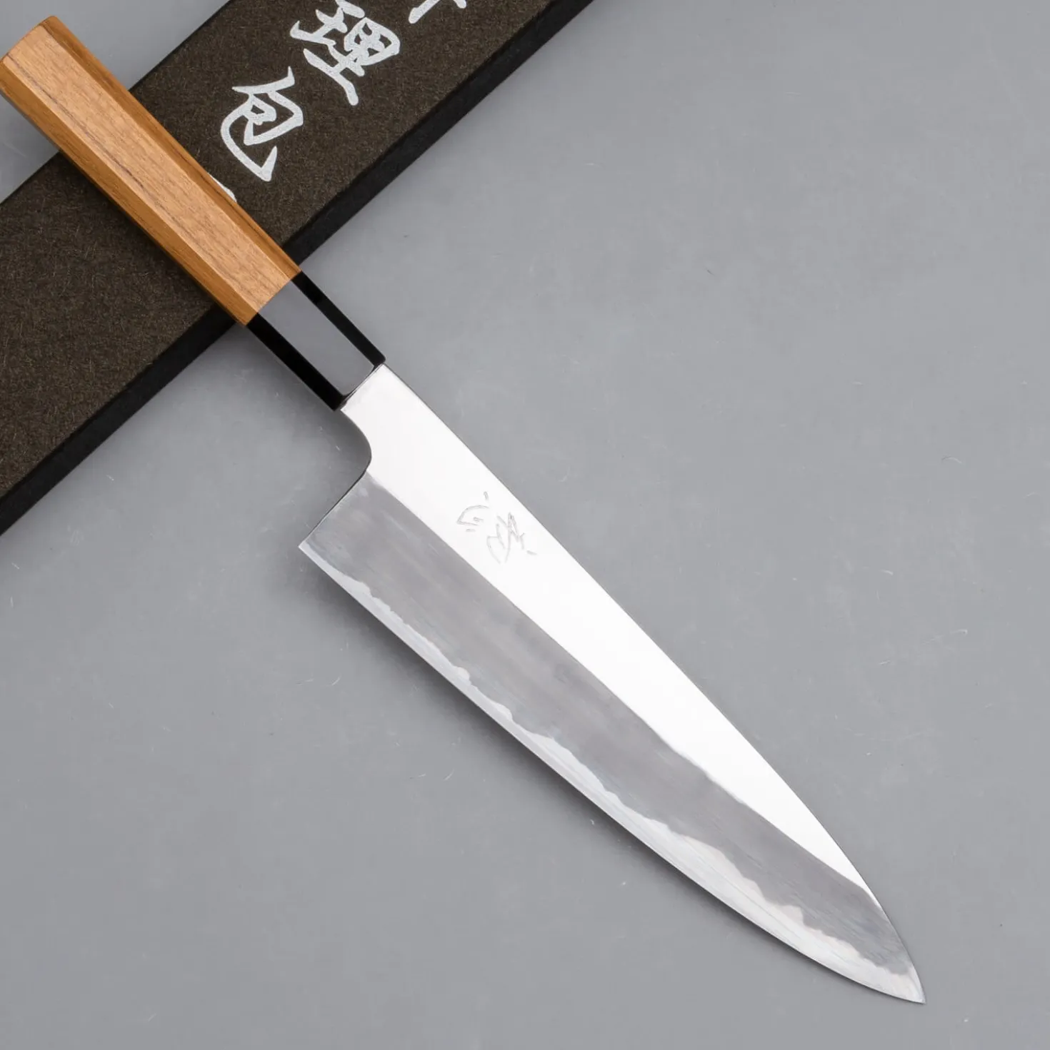Hatsukokoro Komorebi Aogami 2 Gyuto 21 cm