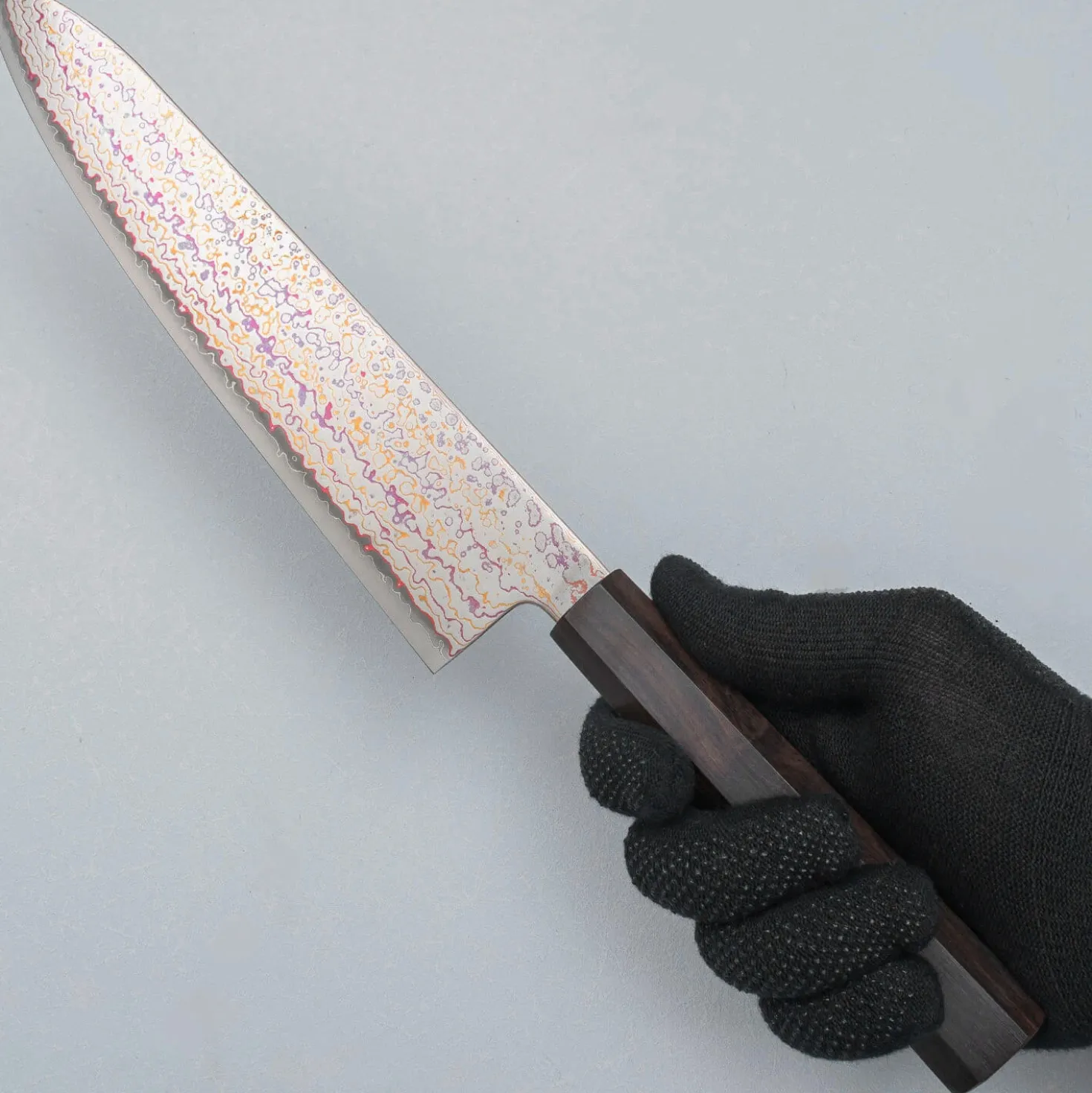 Hatsukokoro Kujaku V-Toku 2 Rainbow Damast Gyuto 24 cm