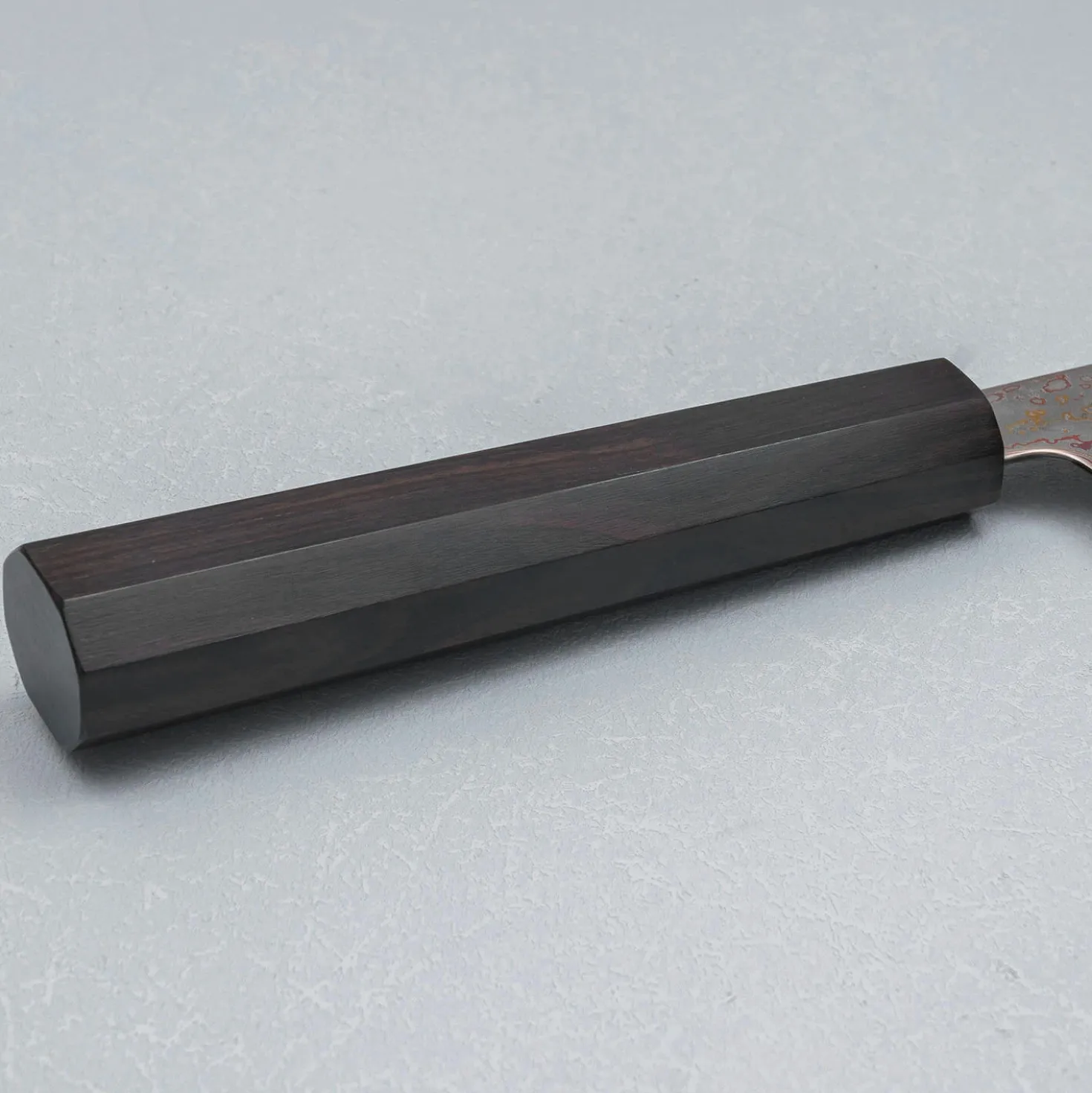 Hatsukokoro Kujaku V-Toku 2 Rainbow Damast Gyuto 24 cm