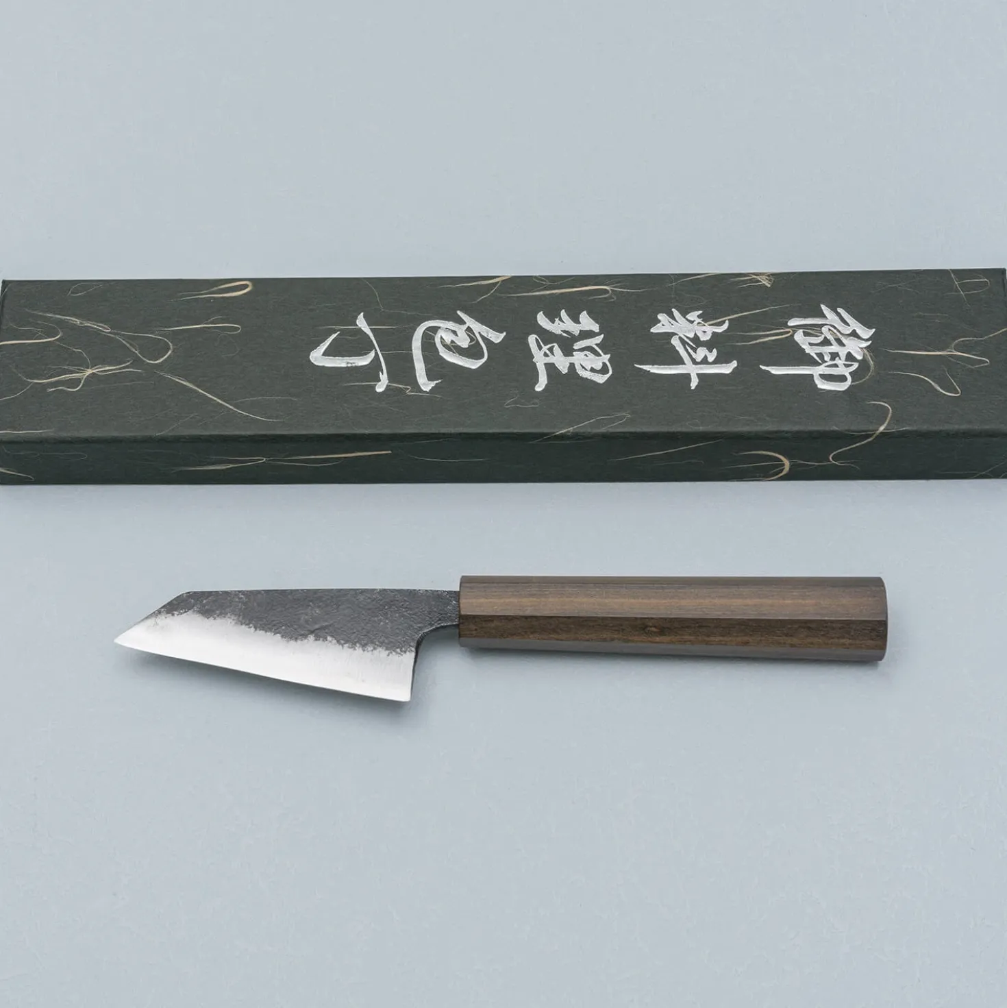 Hatsukokoro Kurogane Aogami #2 Bunka 8 cm