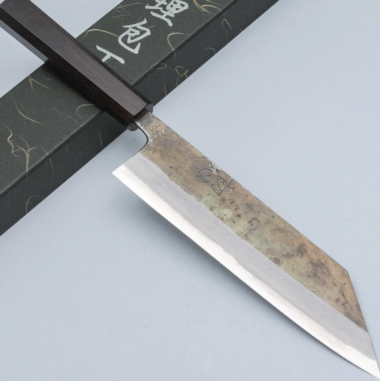 Hatsukokoro Kurosagi Aogami Super Ebony Kiritsuke 21 cm