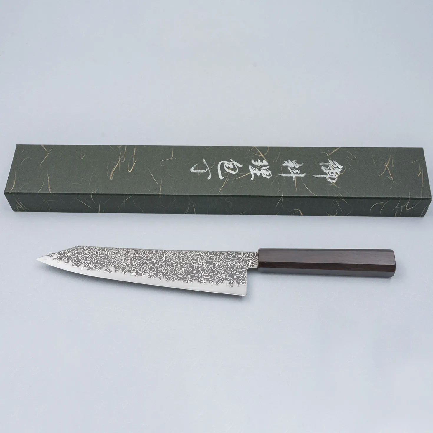 Hatsukokoro Ryuhyo Kurozome SG2 Damast Kiritsuke 21 cm