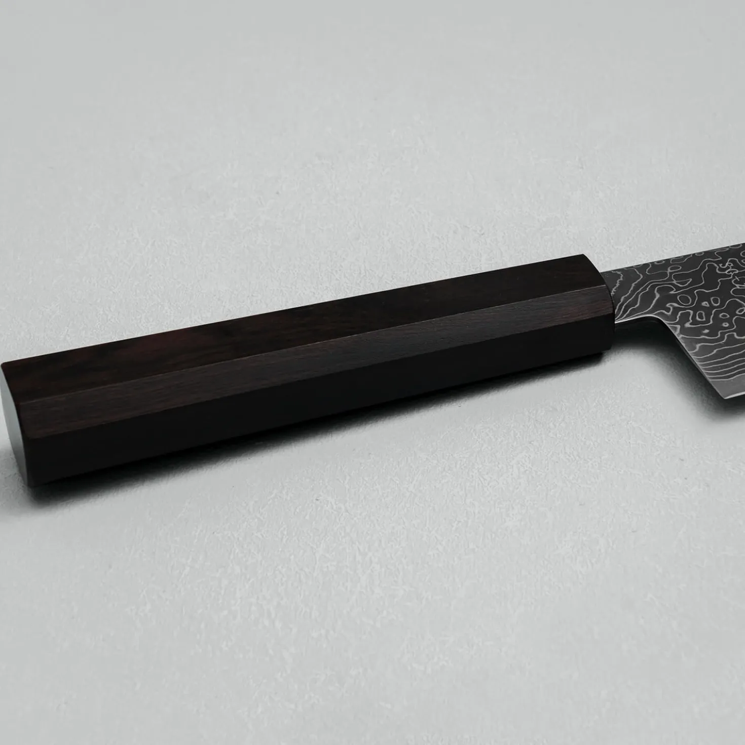 Hatsukokoro Ryuhyo Kurozome SG2 Damast Santoku 17.5 cm