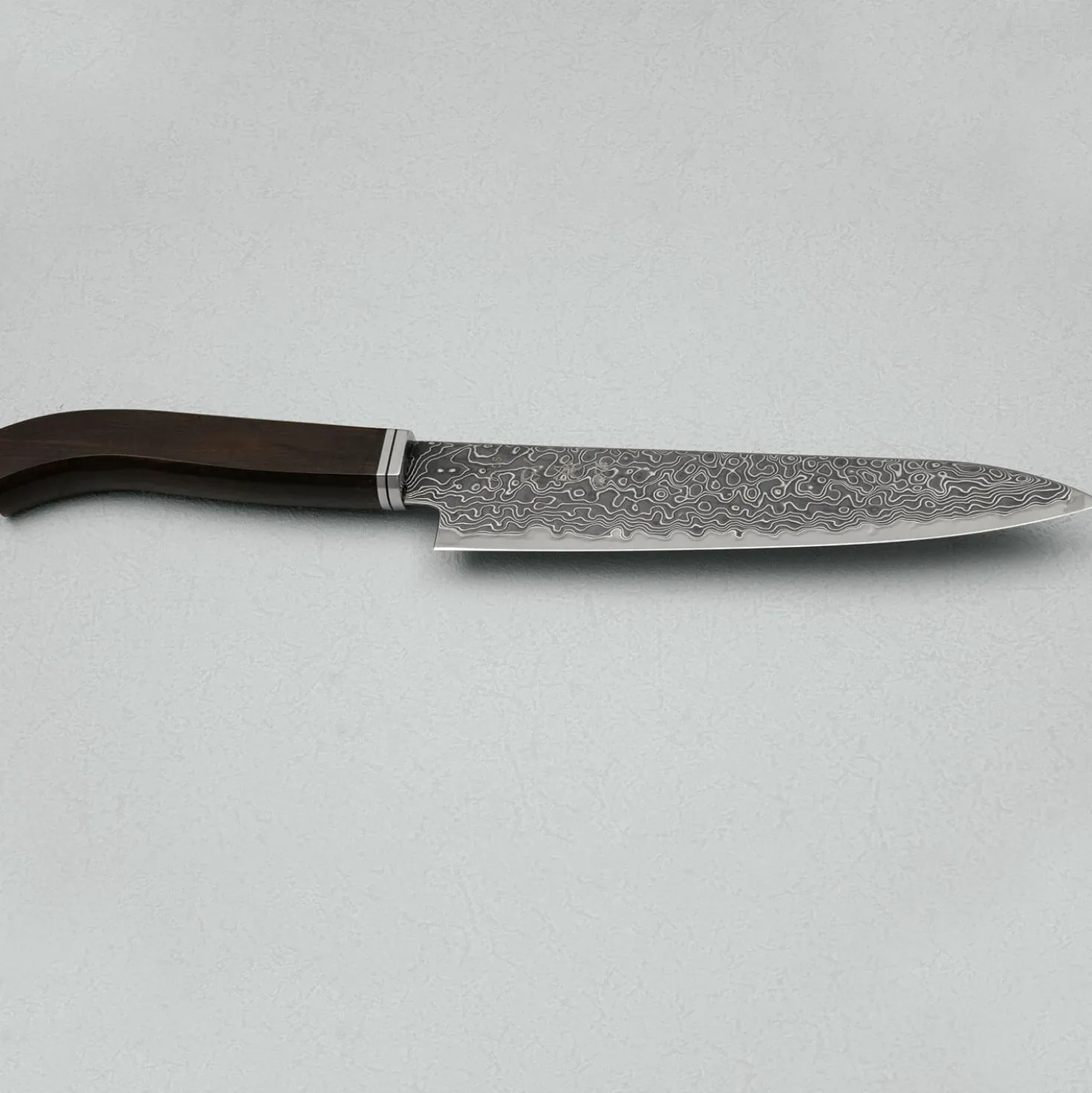 Hatsukokoro Ryuhyo SG2 Damast Kurozome Curved Ebony Petty 15 cm