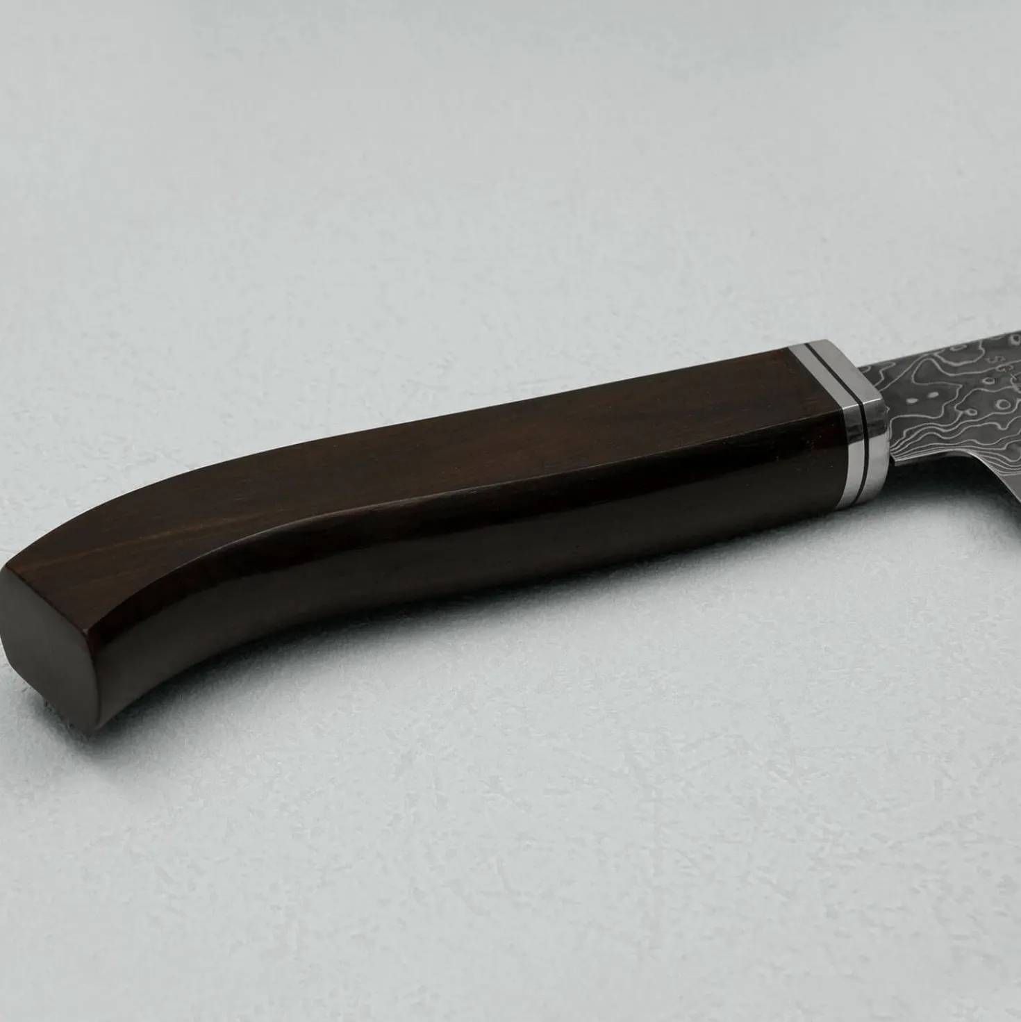 Hatsukokoro Ryuhyo SG2 Damast Kurozome Curved Ebony Petty 15 cm