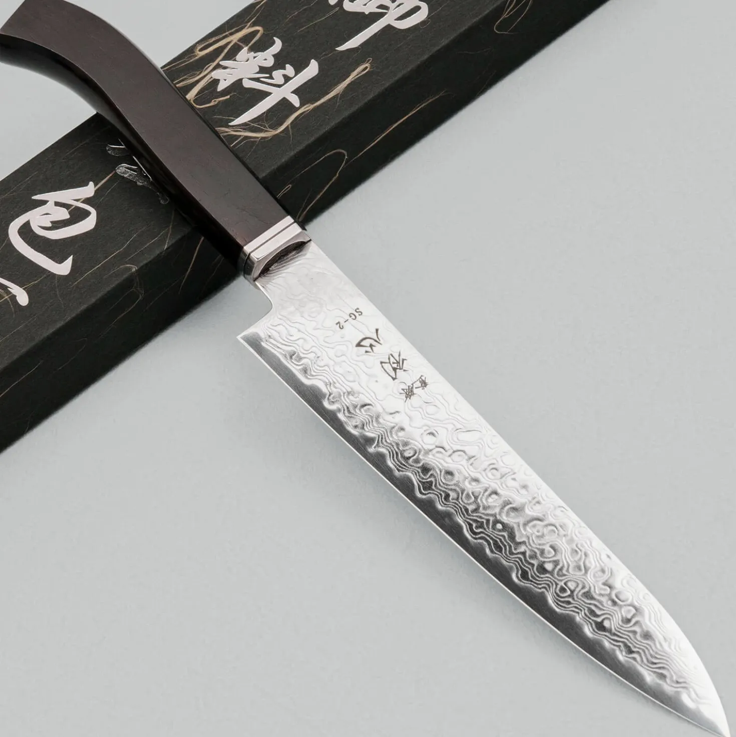 Hatsukokoro Ryuhyo SG2 Damast Curved Ebony Petty 15 cm