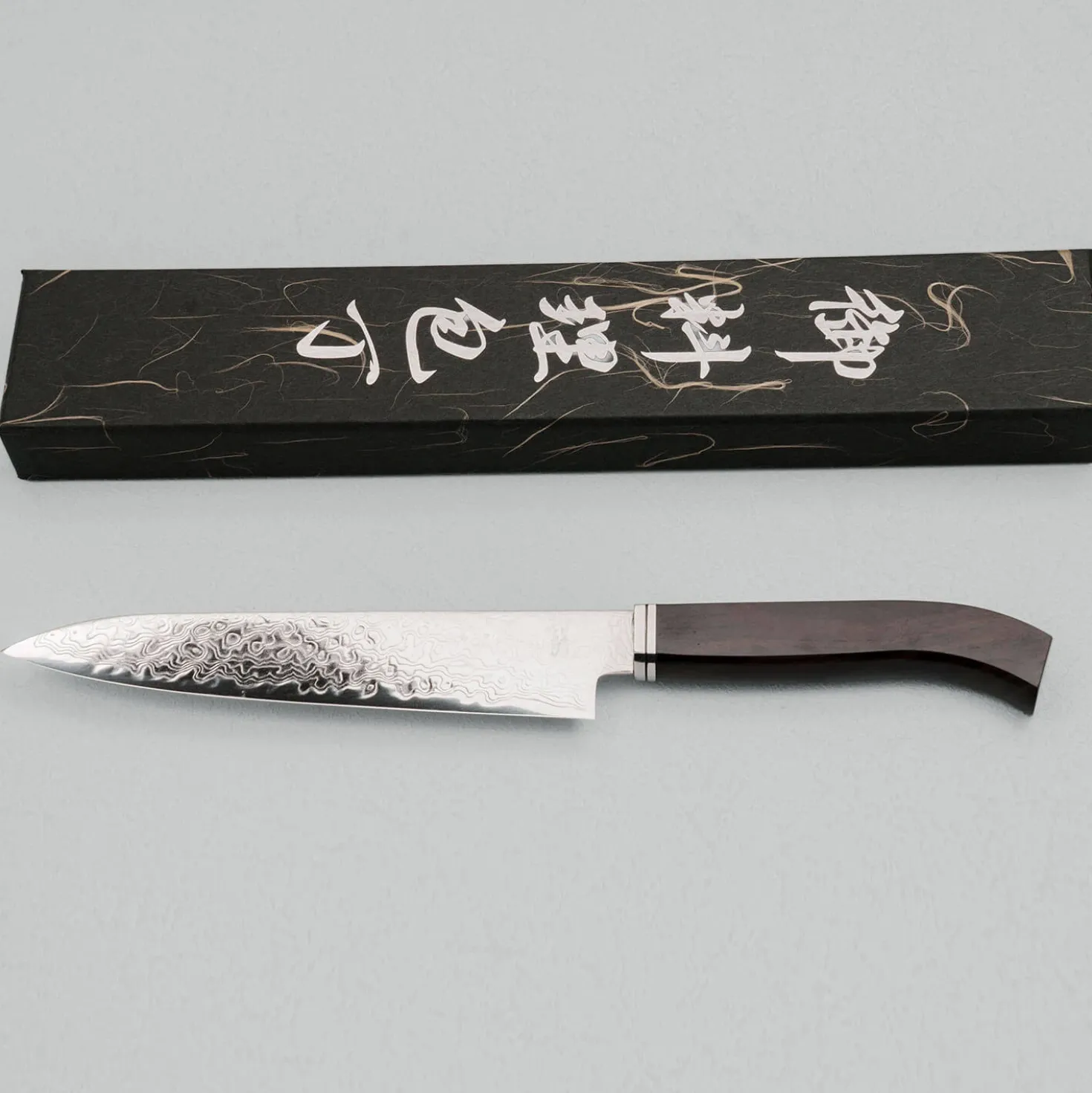 Hatsukokoro Ryuhyo SG2 Damast Curved Ebony Petty 15 cm