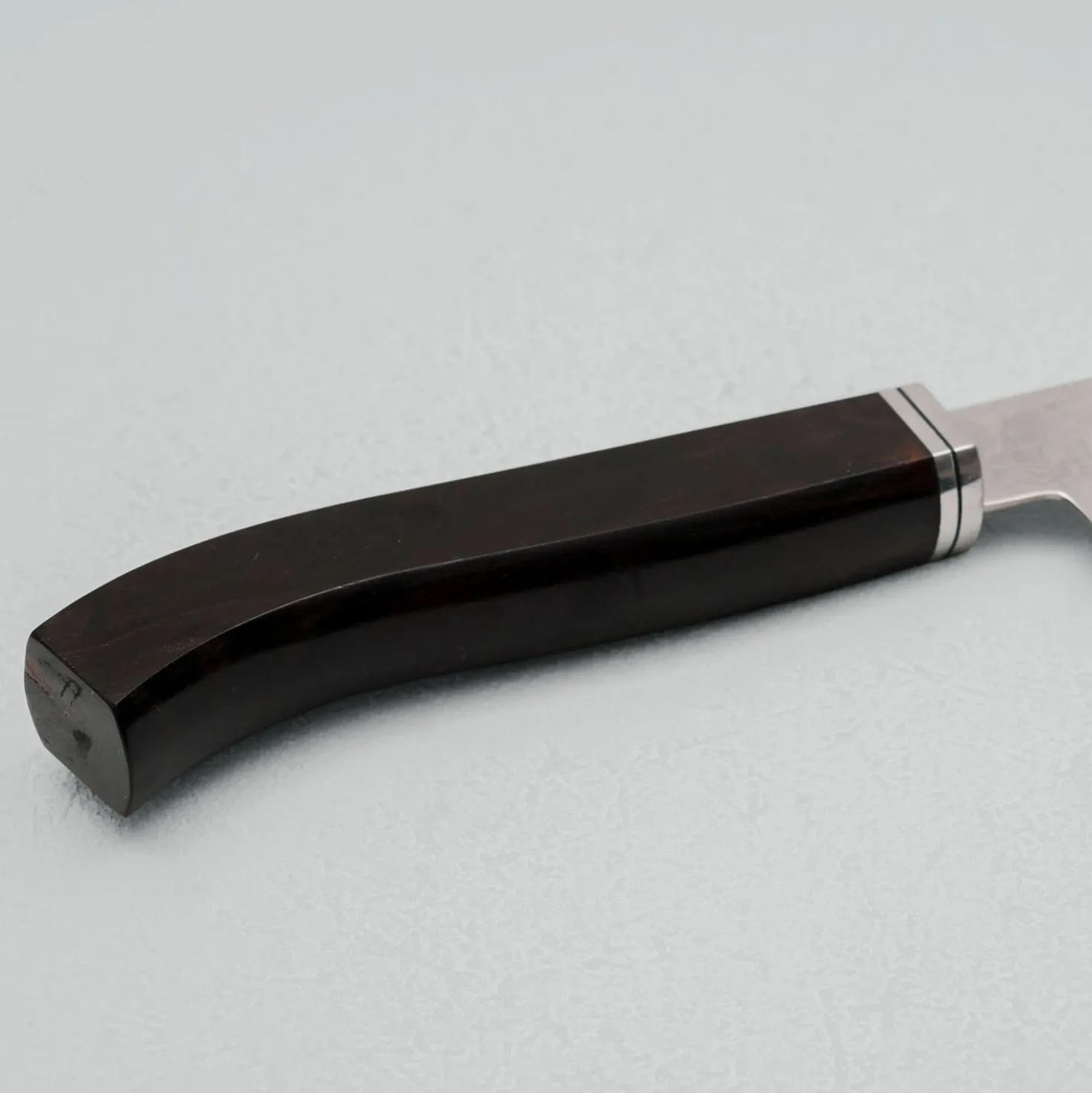 Hatsukokoro Ryuhyo SG2 Damast Curved Ebony Petty 15 cm