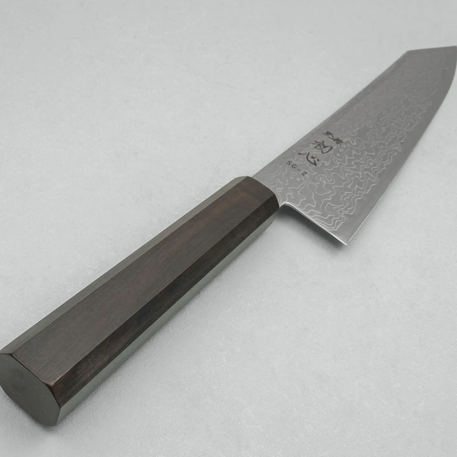 Hatsukokoro Ryuhyo SG2 Damast Ebony Kiritsuke Gyuto 21 cm