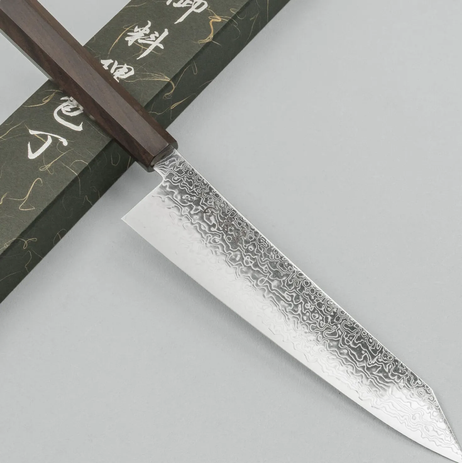 Hatsukokoro Ryuhyo SG2 Damast Ebony Kiritsuke Gyuto 24 cm