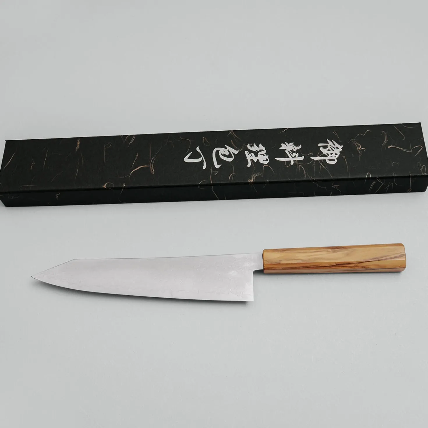 Hatsukokoro Ryuhyo SG2 Damast Olive Kiritsuke Gyuto 21 cm