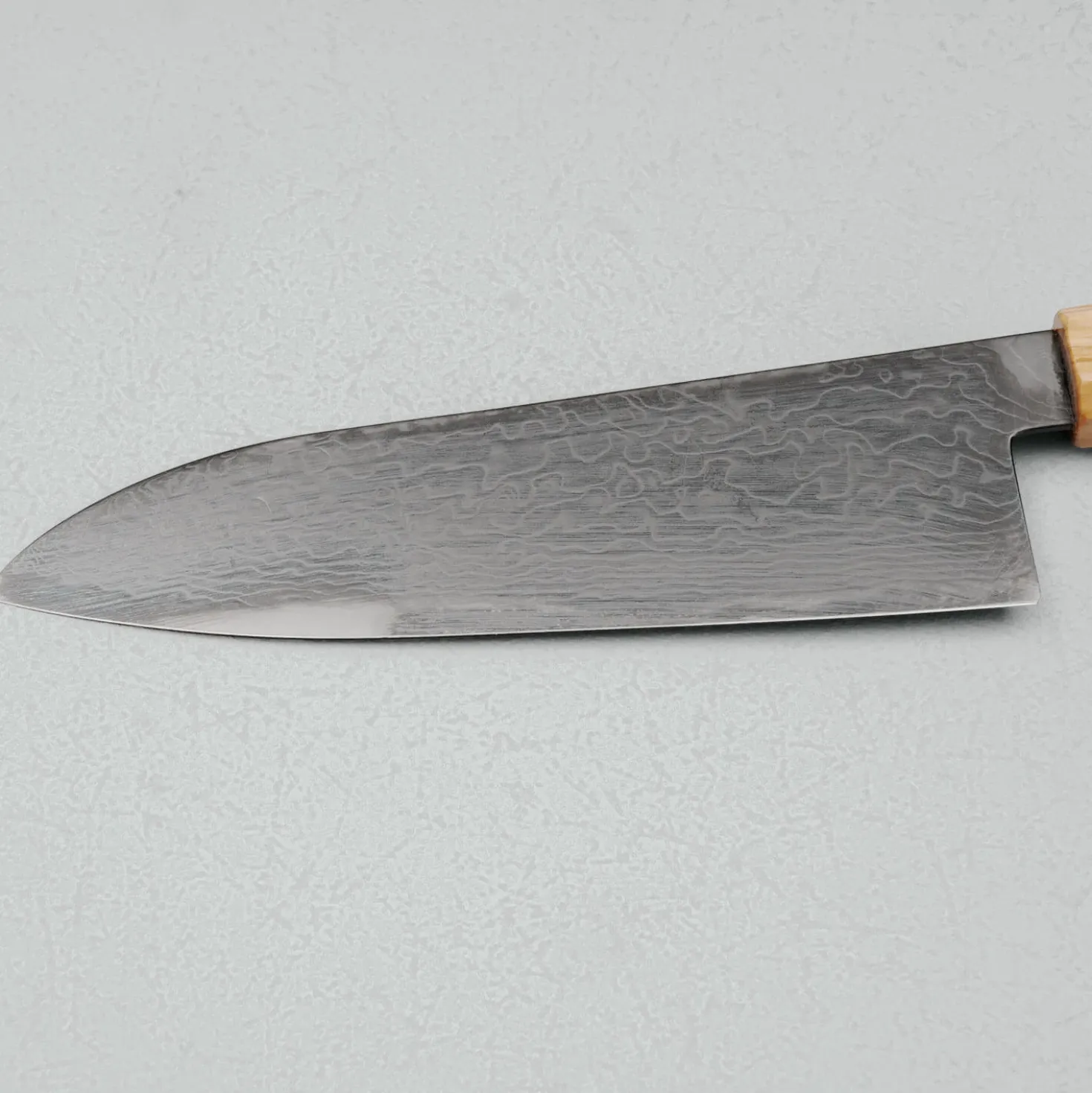 Hatsukokoro Ryuhyo SG2 Damast Olive Black Coating Santoku 18 cm