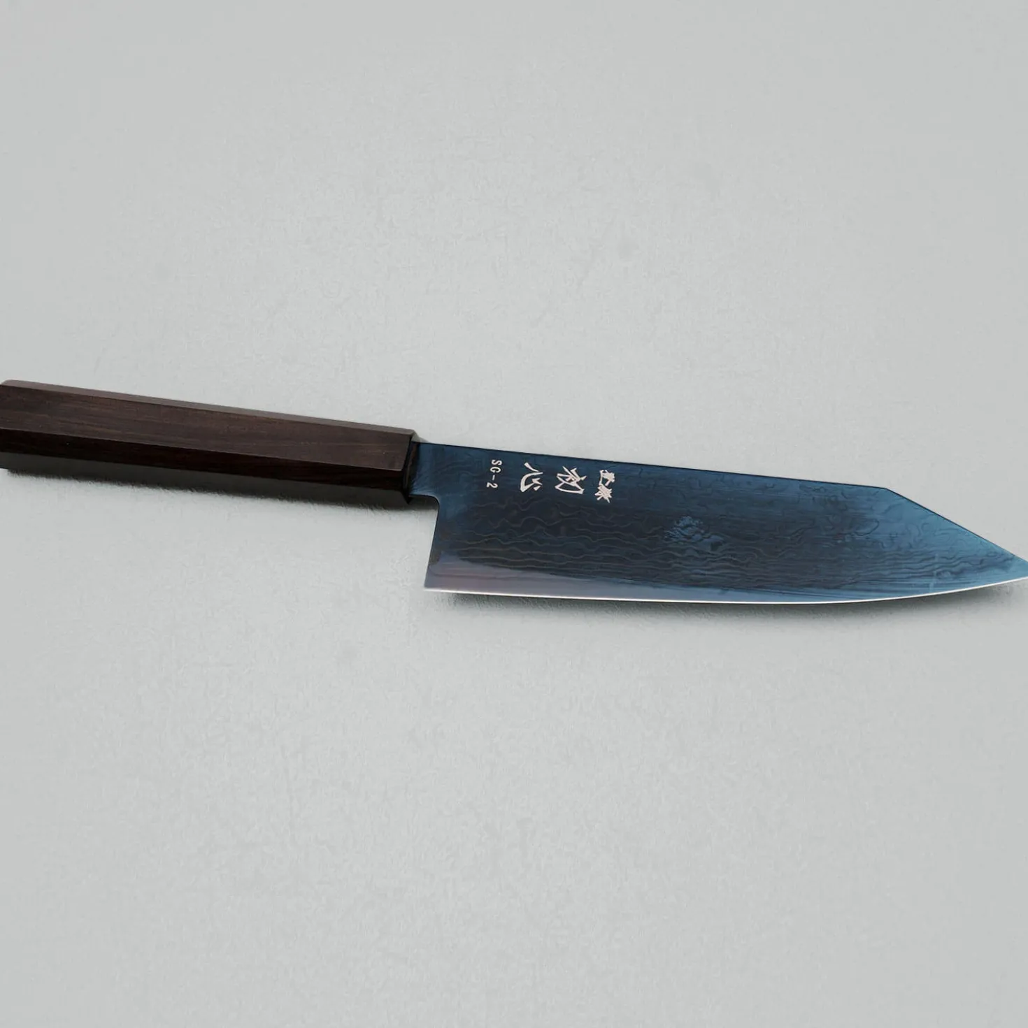 Hatsukokoro Ryuhyo SG2 Damast Ebony Blue Coating Bunka 18 cm