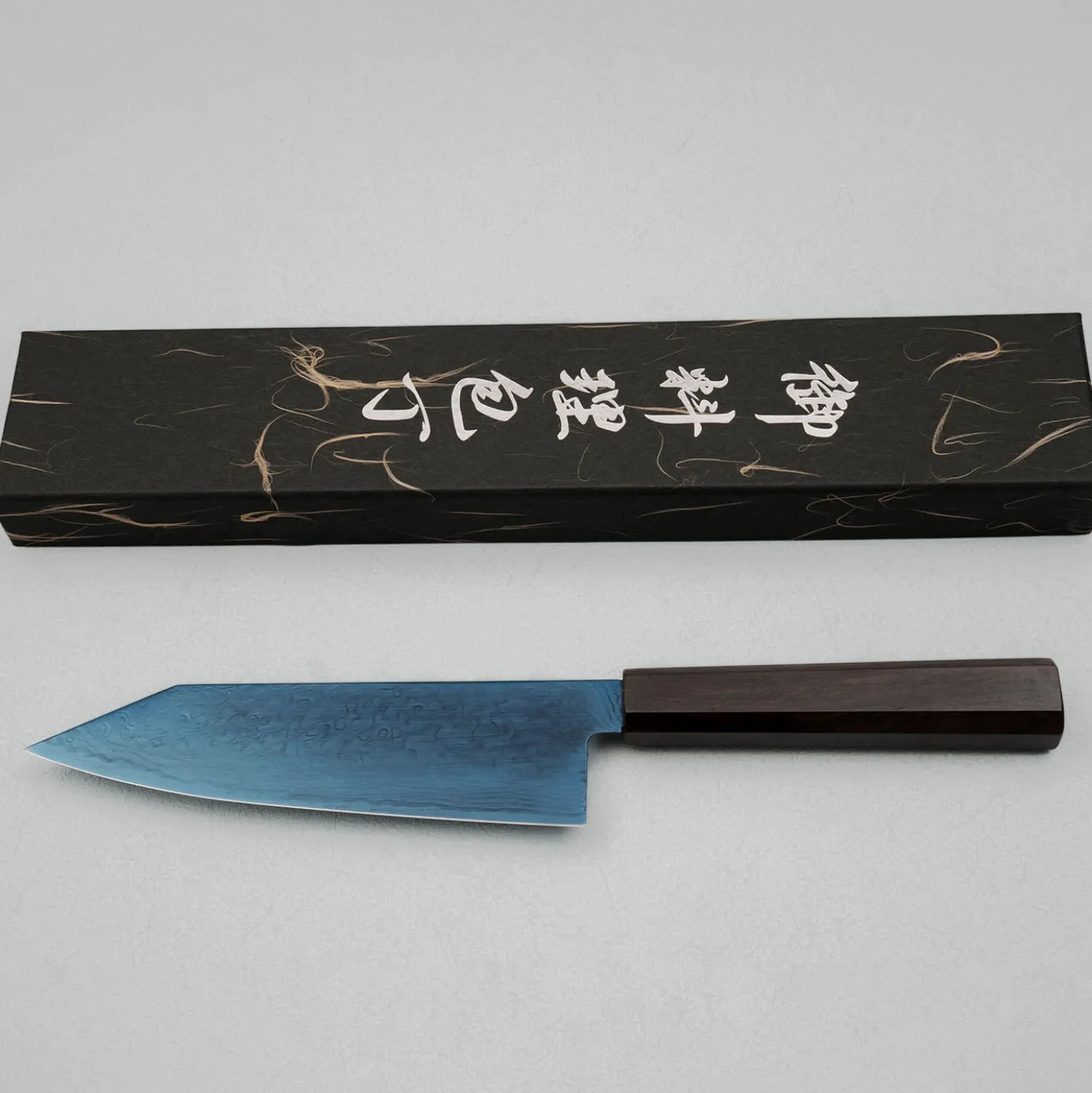 Hatsukokoro Ryuhyo SG2 Damast Ebony Blue Coating Bunka 18 cm