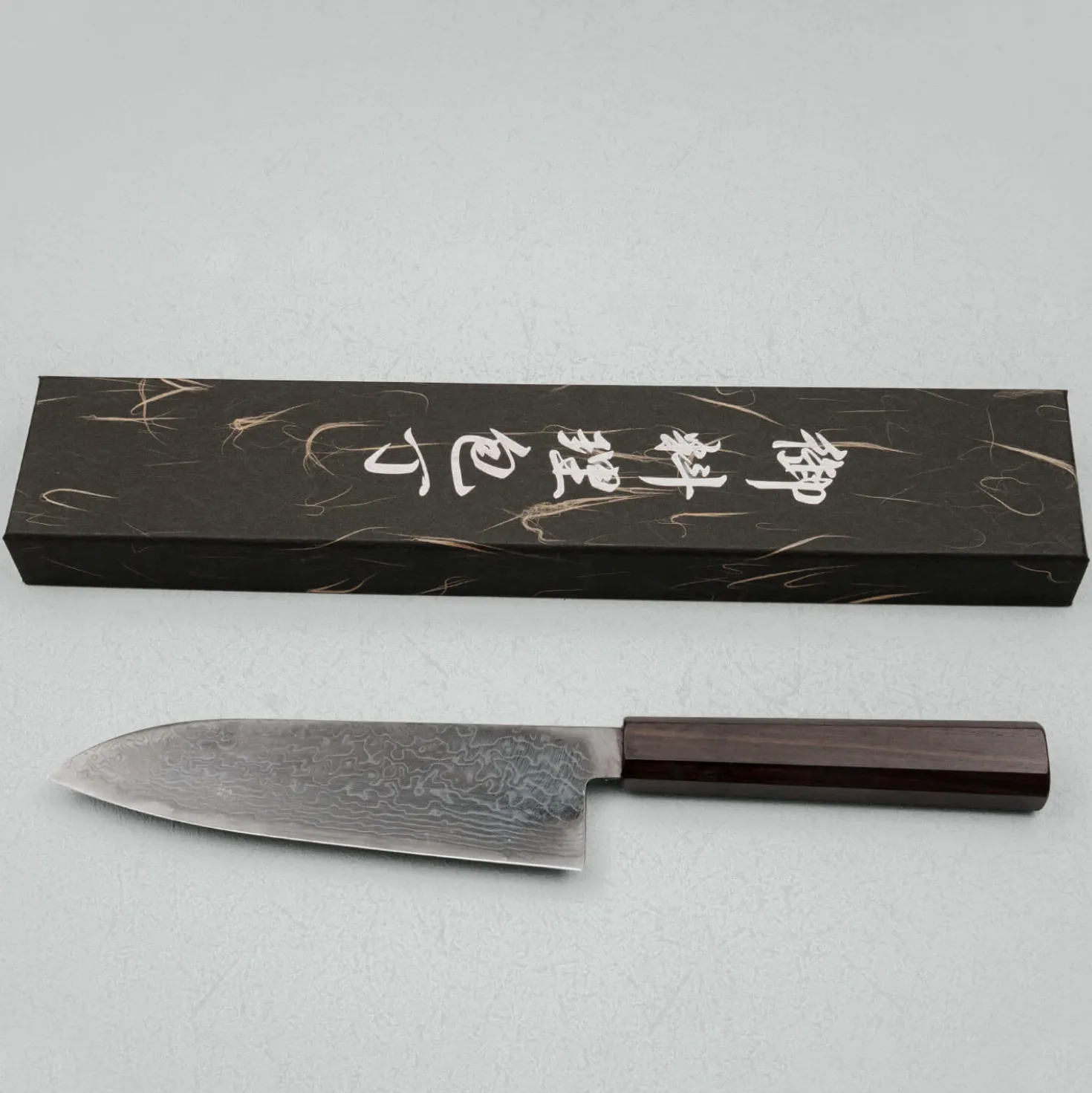 Hatsukokoro Ryuhyo SG2 Damast Ebony Black Coating Santoku 18 cm