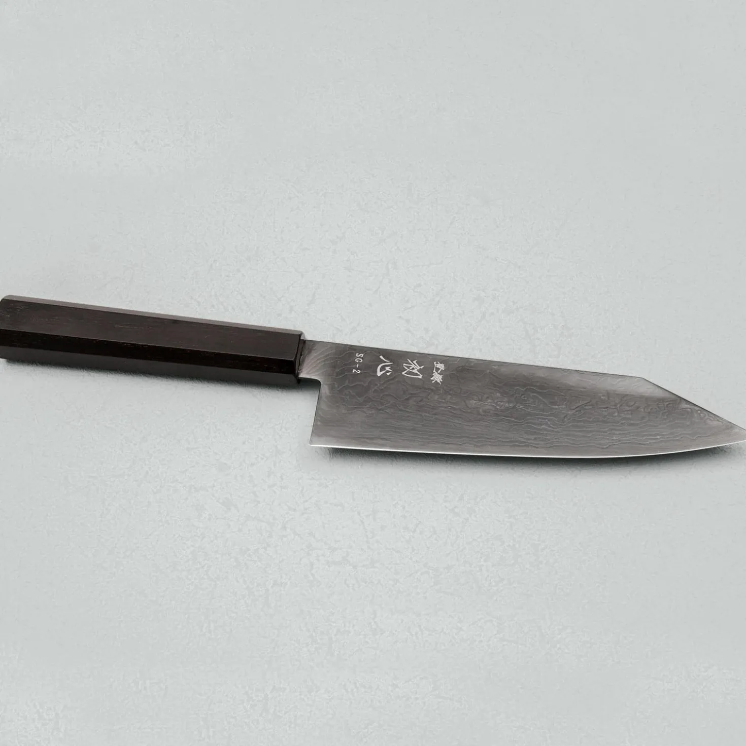 Hatsukokoro Ryuhyo SG2 Damast Ebony Black Coating Bunka 18 cm