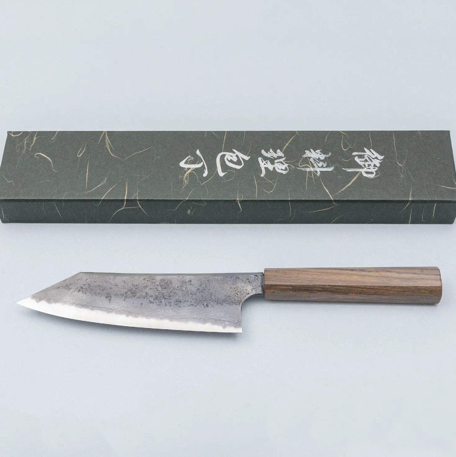 Hatsukokoro Ryusui Aogami 2 Nashiji Damast Bubinga Bunka 17 cm