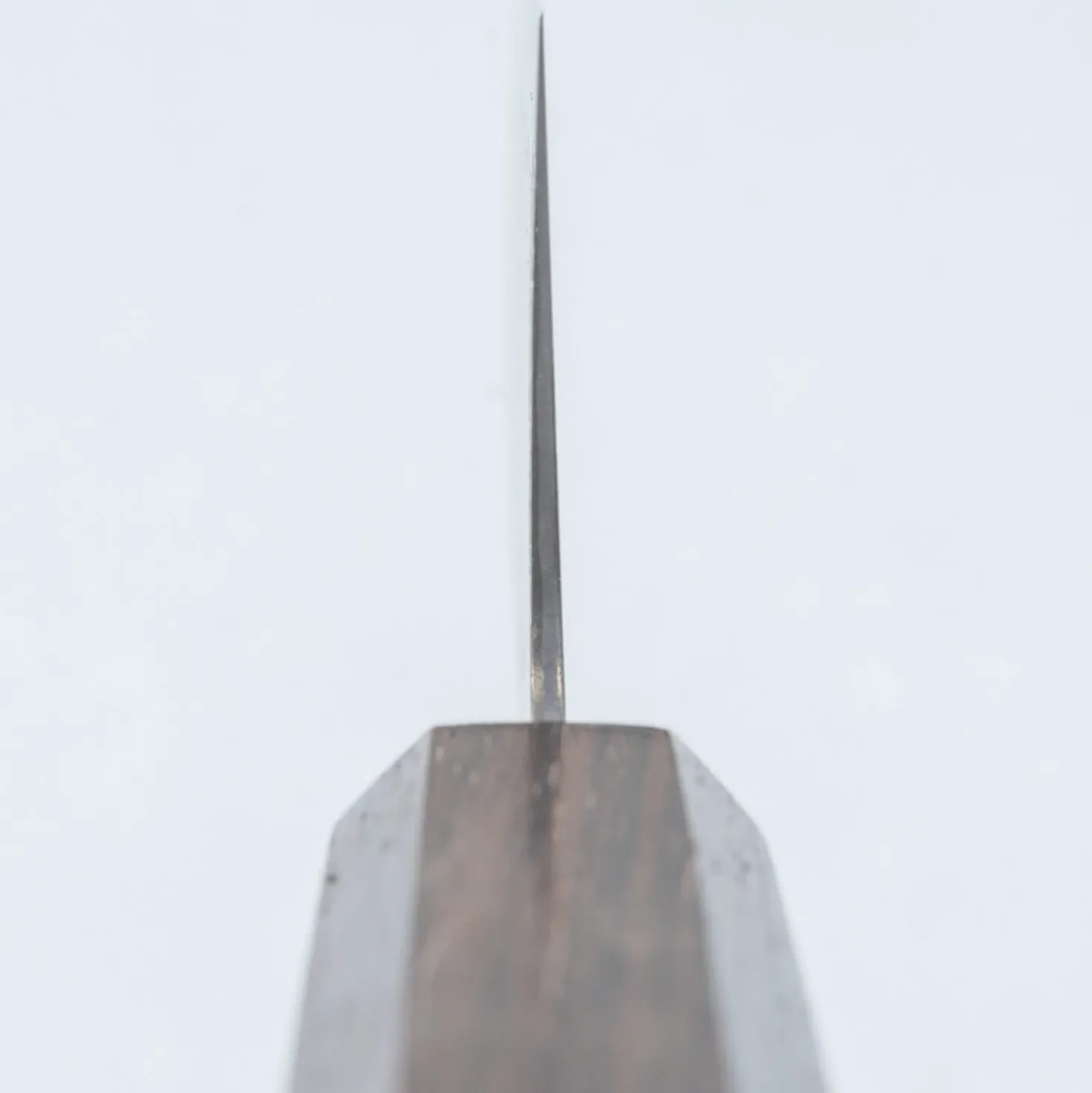 Hatsukokoro Saihyo SG2 Nickel Damast Santoku 18 cm