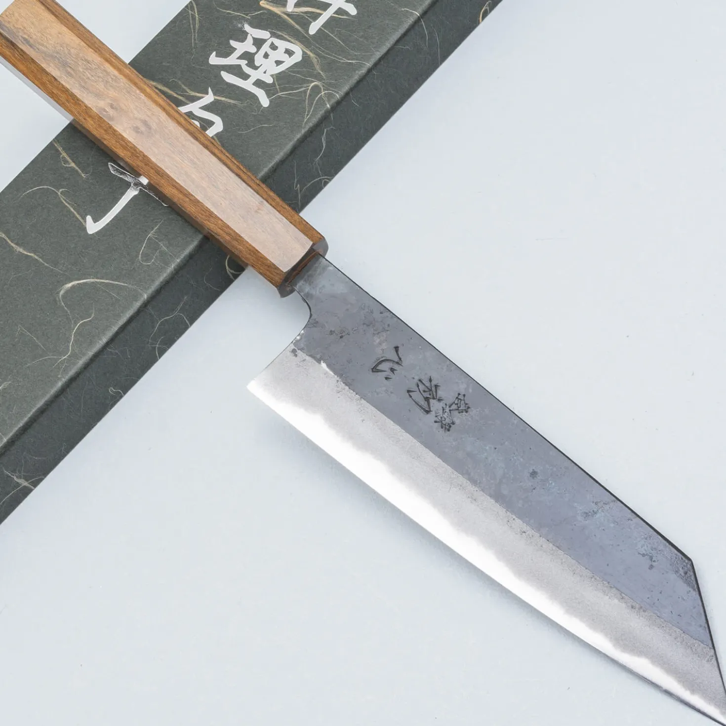 Hatsukokoro Shikkoku Aogami #2 Bunka 17 cm