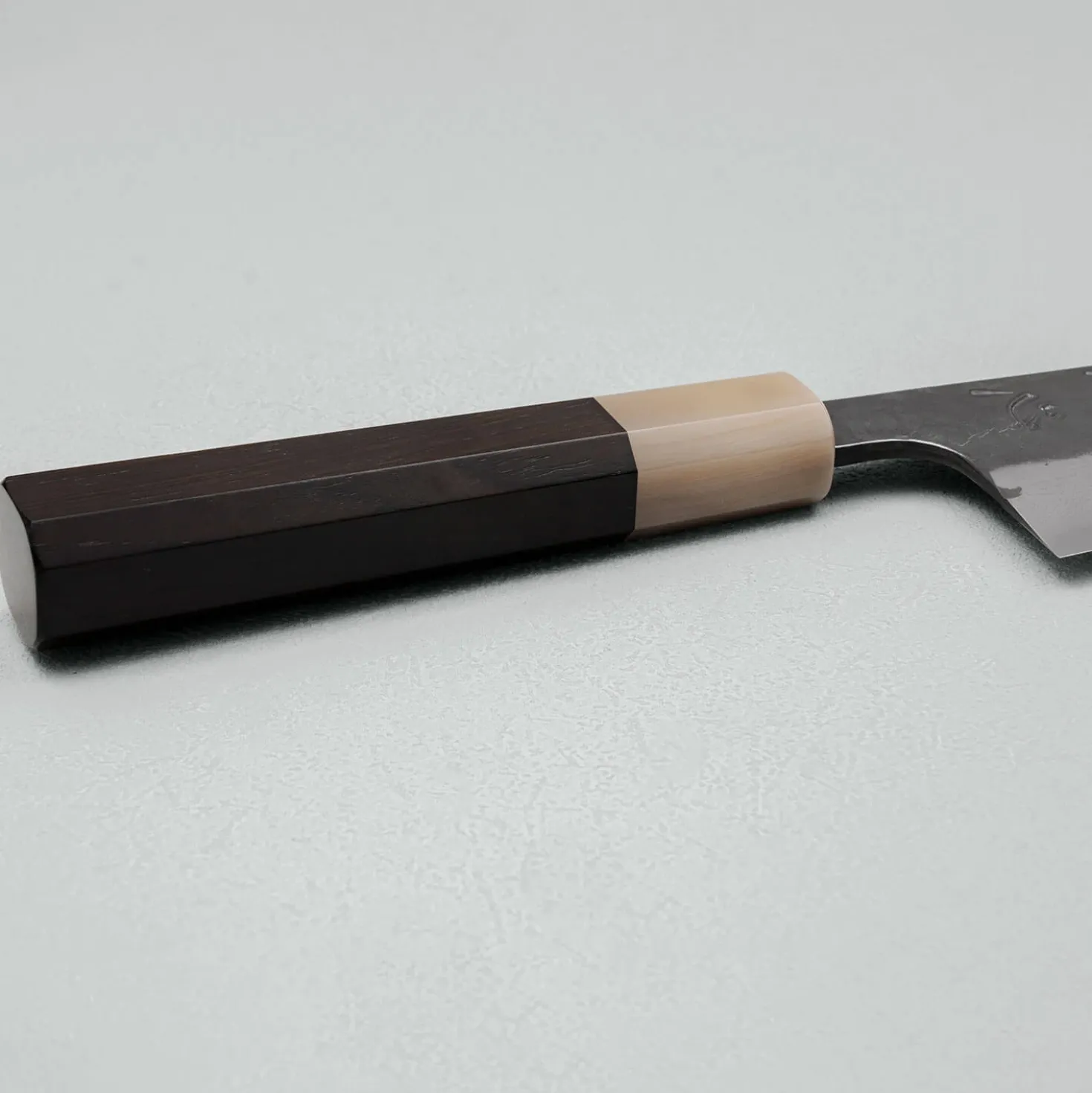 Hatsukokoro Shinkiro Aogami Super Ebony Horn Bunka 17 cm