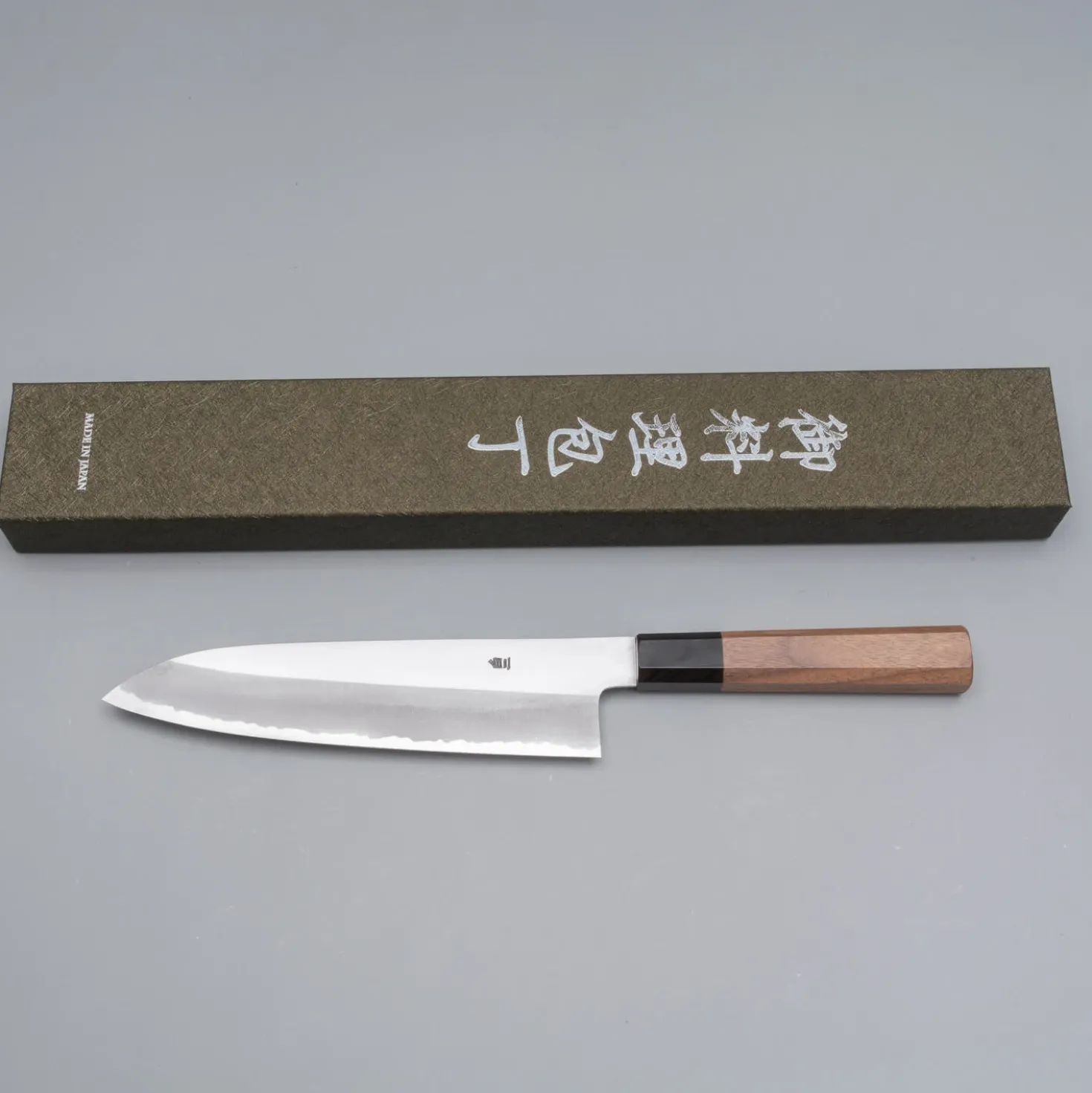 Hatsukokoro Shirahama Shiro #2 Gyuto 21 cm