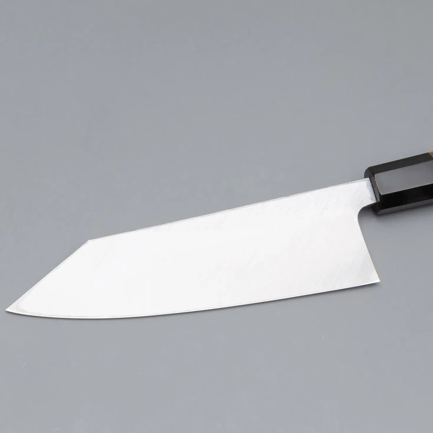 Hatsukokoro Shirasagi Kurouchi Single Bevel Kiritsuke Deba 18 cm